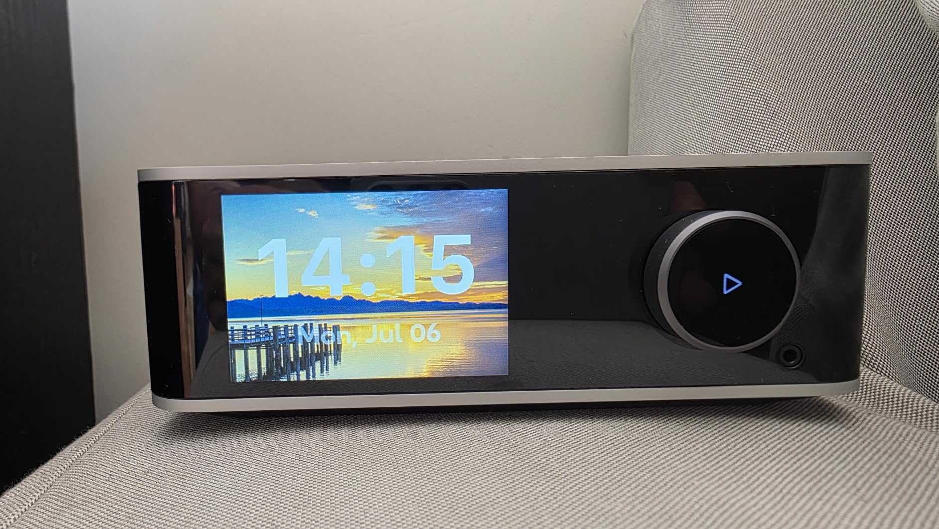 WiiM Ultra Hi-Res Music Streamer with Touchscreen & ESS DAC, Space Gray | Wi-Fi Streaming, RoomFit Correction, HDMI ARC, Phono Input & Multi-Room Audio customer photo 1