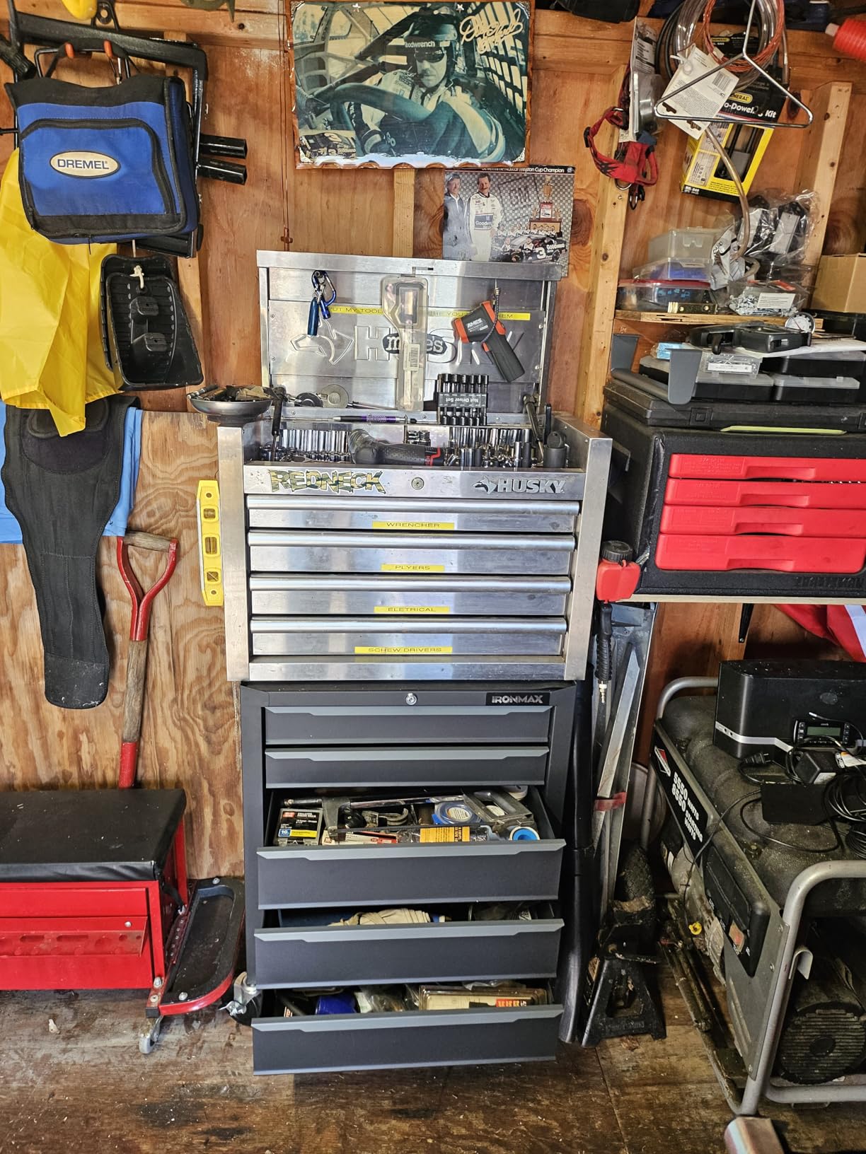 Goplus 5-Drawer Rolling Tool Chest, Steel Tool Storage Cabinet with Handle, Hanging Holes, Central Keyed Locking System, Universal Lockable Wheels, Tool Organizer Box for Garage Workshop customer photo 1
