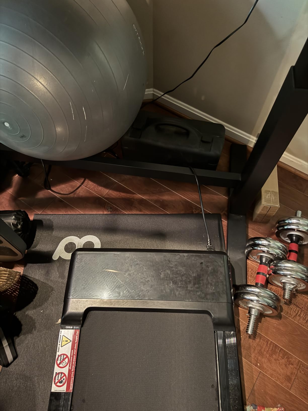 TRAILVIBER Walking Pad Treadmill 12% Auto Incline, Under Desk Treadmill customer photo 2