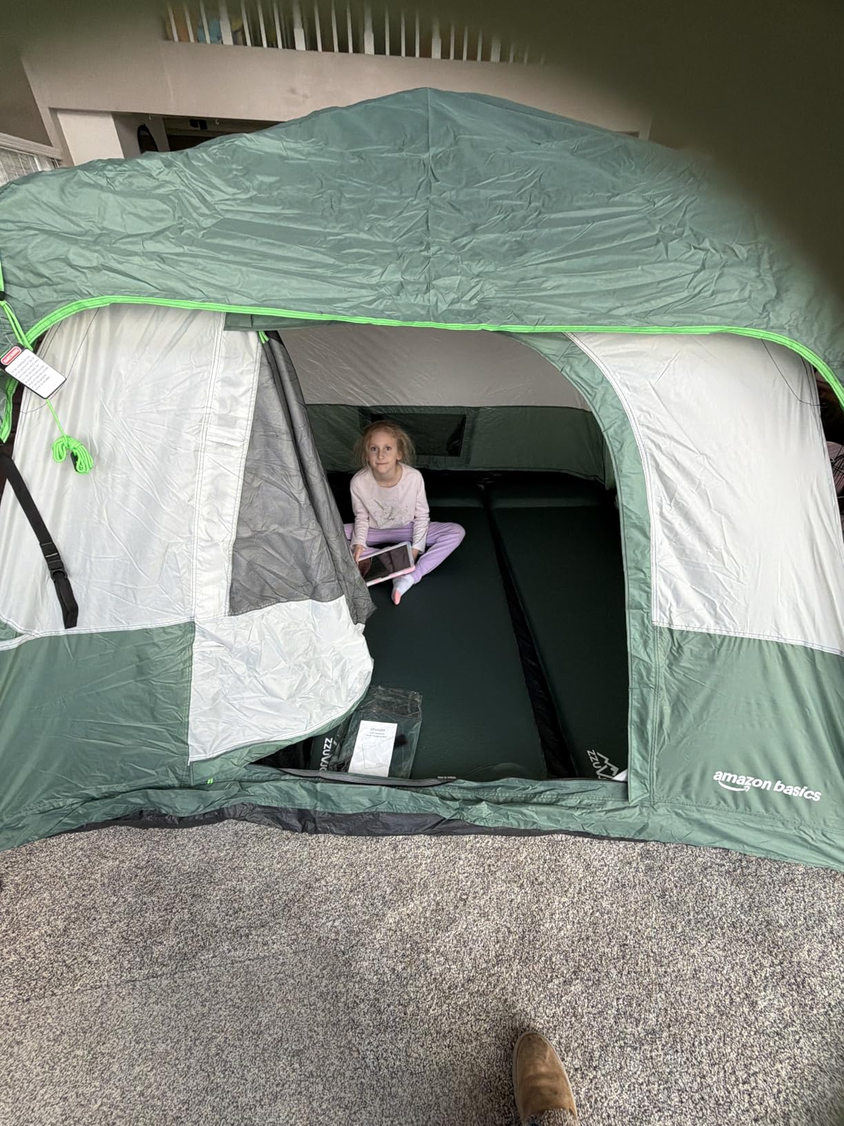 Amazon Basics Instant Camping Tent with Rainfly, Weather-Resistant, Quick Setup customer photo 2