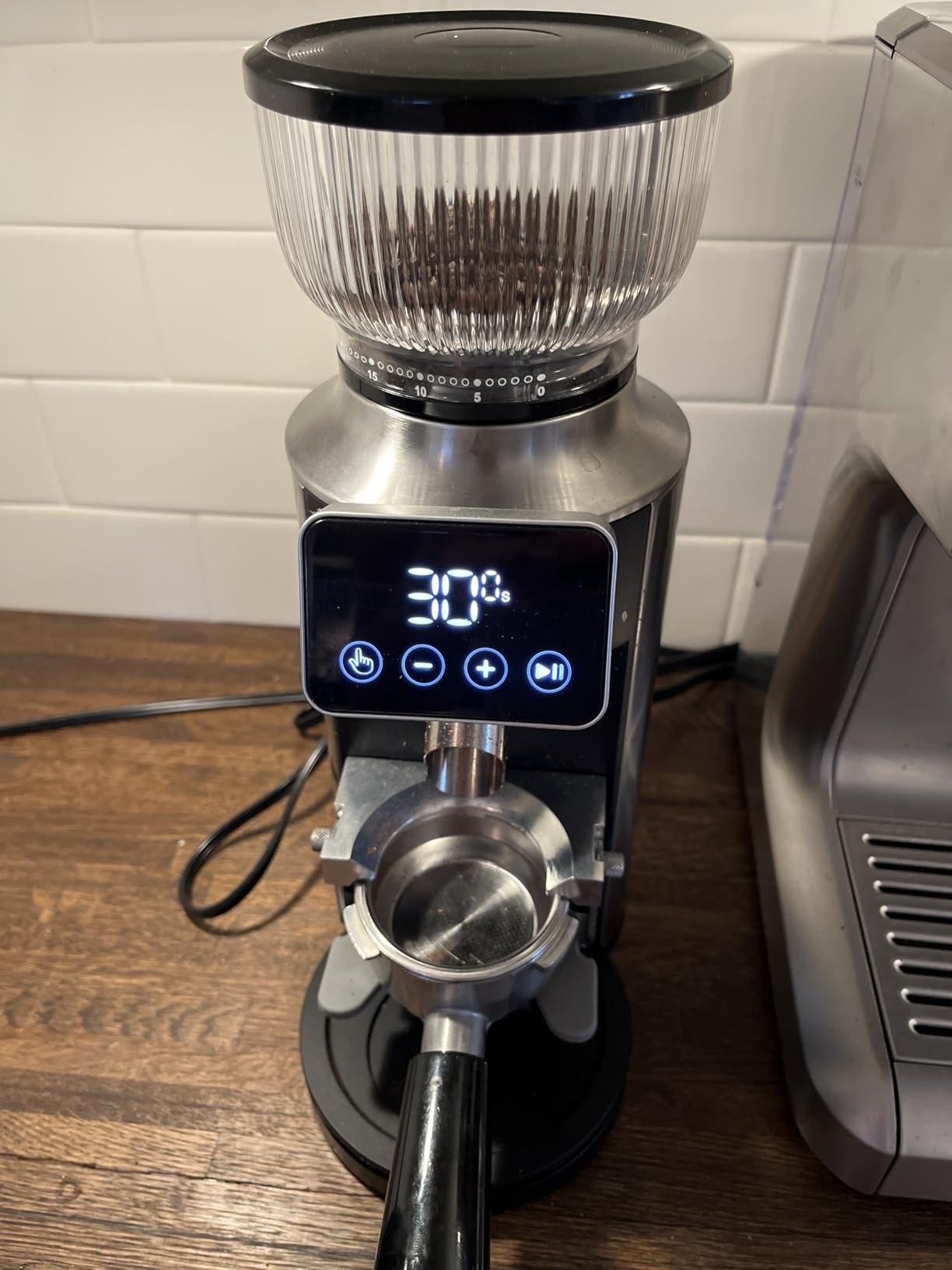 Neretva Stainless Steel Espresso Grinder with Portafilter Holder, Silver | 2 IN 1 Use Espresso Burr Grinder with 30 Grind Settings Anti-Static Coffee Grinder for Espresso/French Press/Drip/Siphon customer photo 2