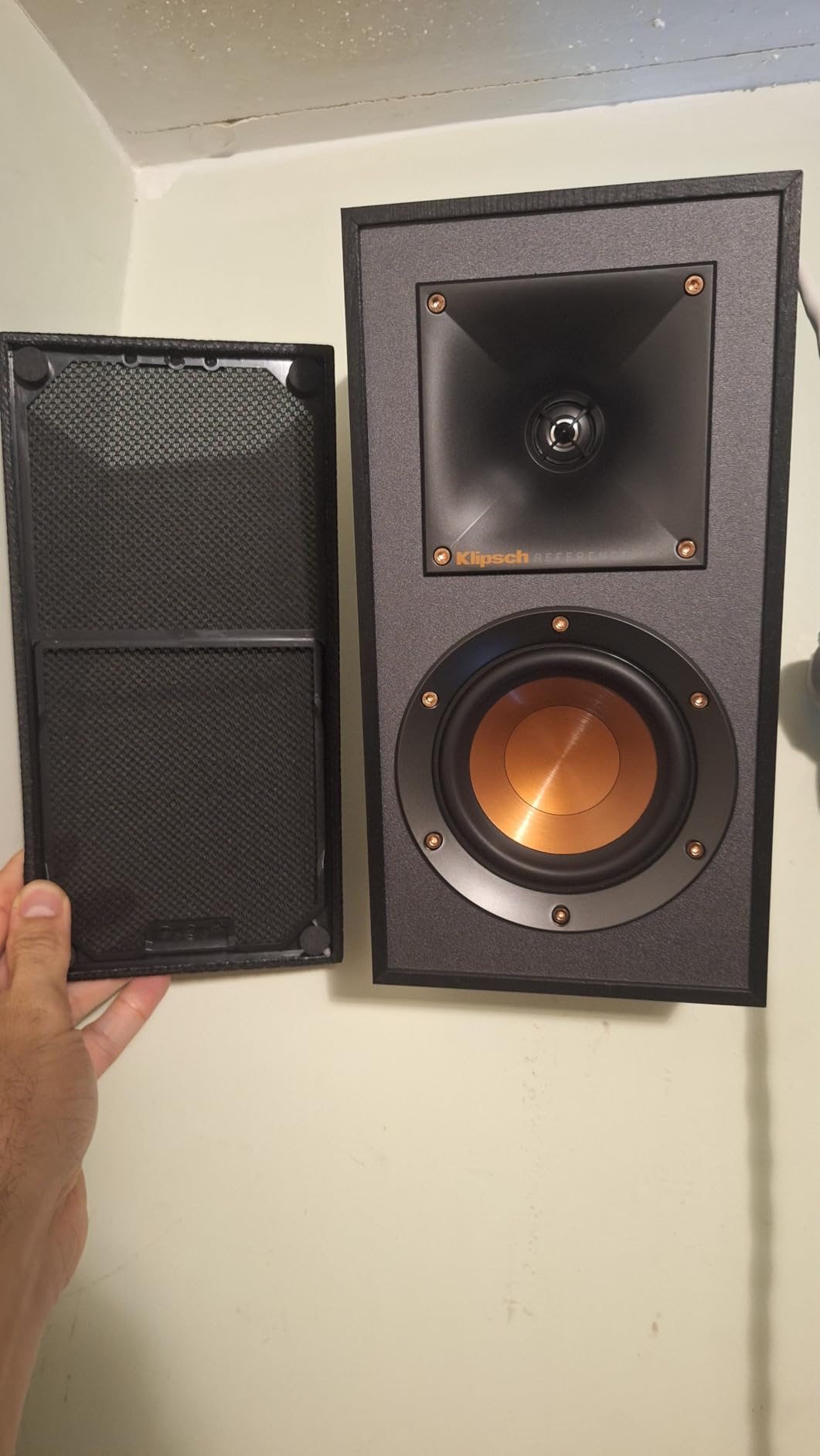 Klipsch Reference R-41SA Dolby Atmos High-Performance, Horn-Loaded Elevation Surround Speaker Set (2 Pairs, 4 Speakers) customer photo 1