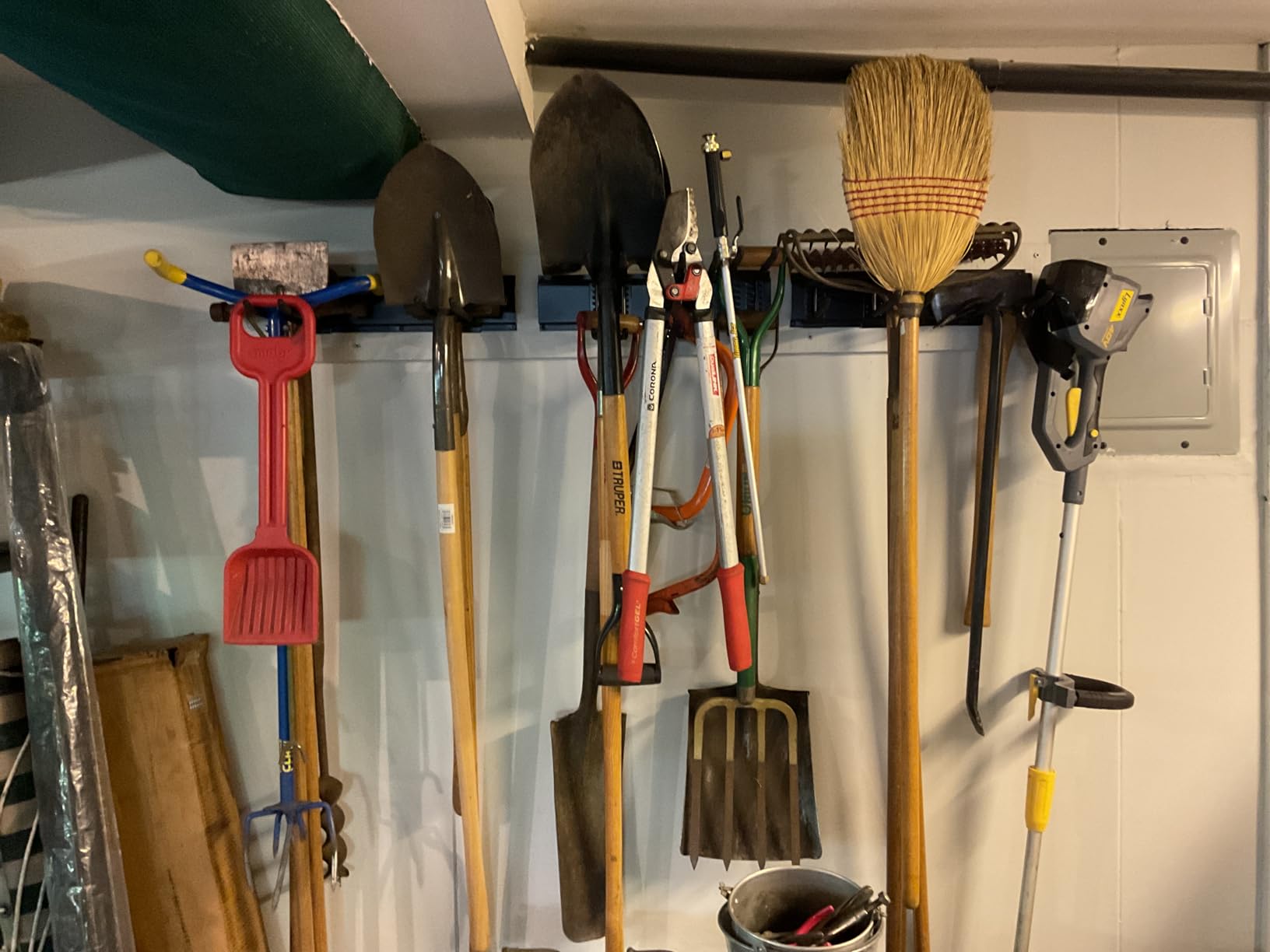 klasit Garage Wall Organizer, 15Pack Carries 675 lbs, Garden Tool Organizer | 48in With Large Storage Space, Easy Assembly, Sturdy Design, for Efficient Tool Storage Garage Organization customer photo 1