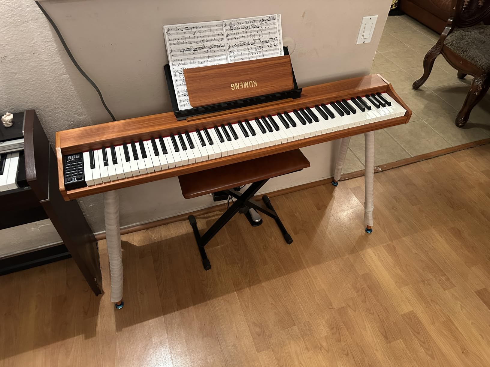 digital Piano 88 Key Semi Weighted Keyboard, Full-size Electric Piano for Beginners, with Sheet Music Stand, Pedal, Power Adapter, Headphone Mode, USB-MIDI (KU-3506 Digital Piano with Stand) customer photo 1