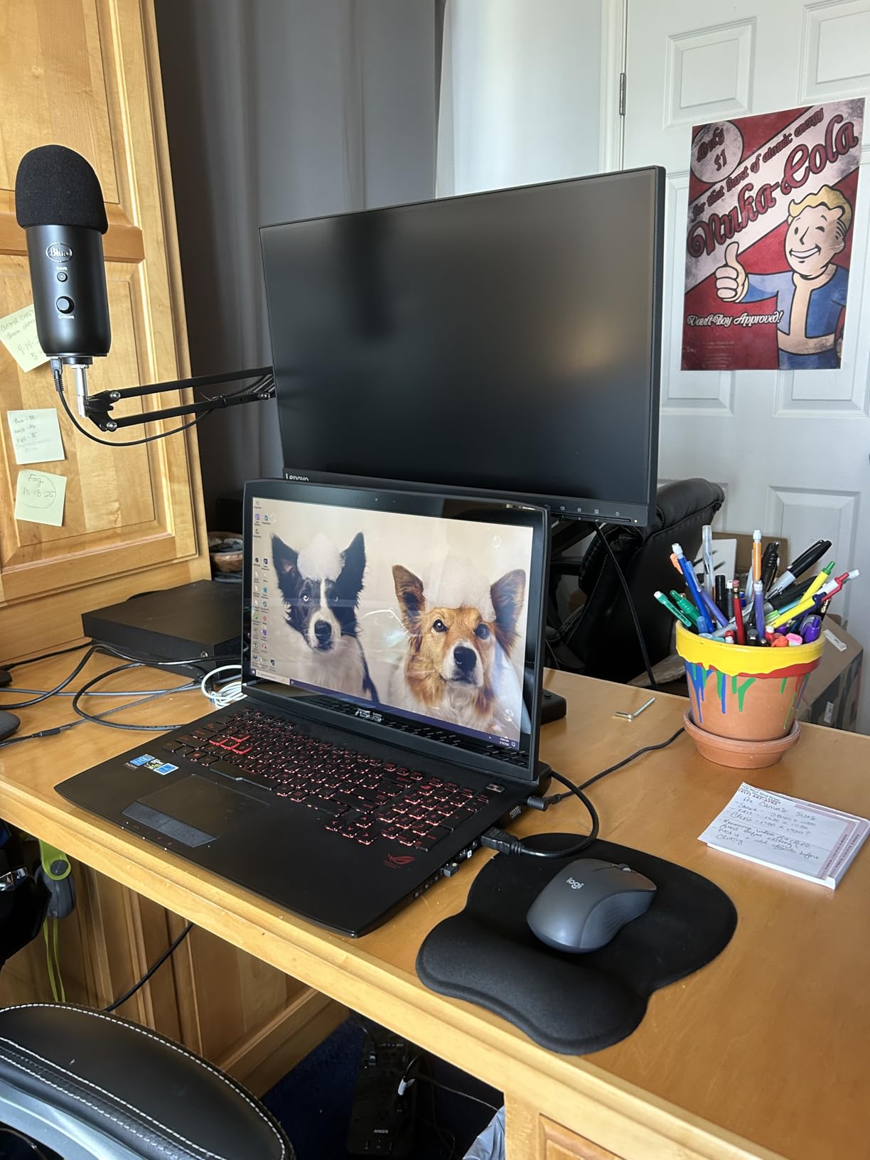 Single Monitor Mount for 32 27 24 22 inch Screen, Monitor Arm Holds 4.4-22 lbs, Monitor Desk Mount, Gaming & Home Office Use, VESA 75x75mm & 100x100mm, Freelift Pro White customer photo 2