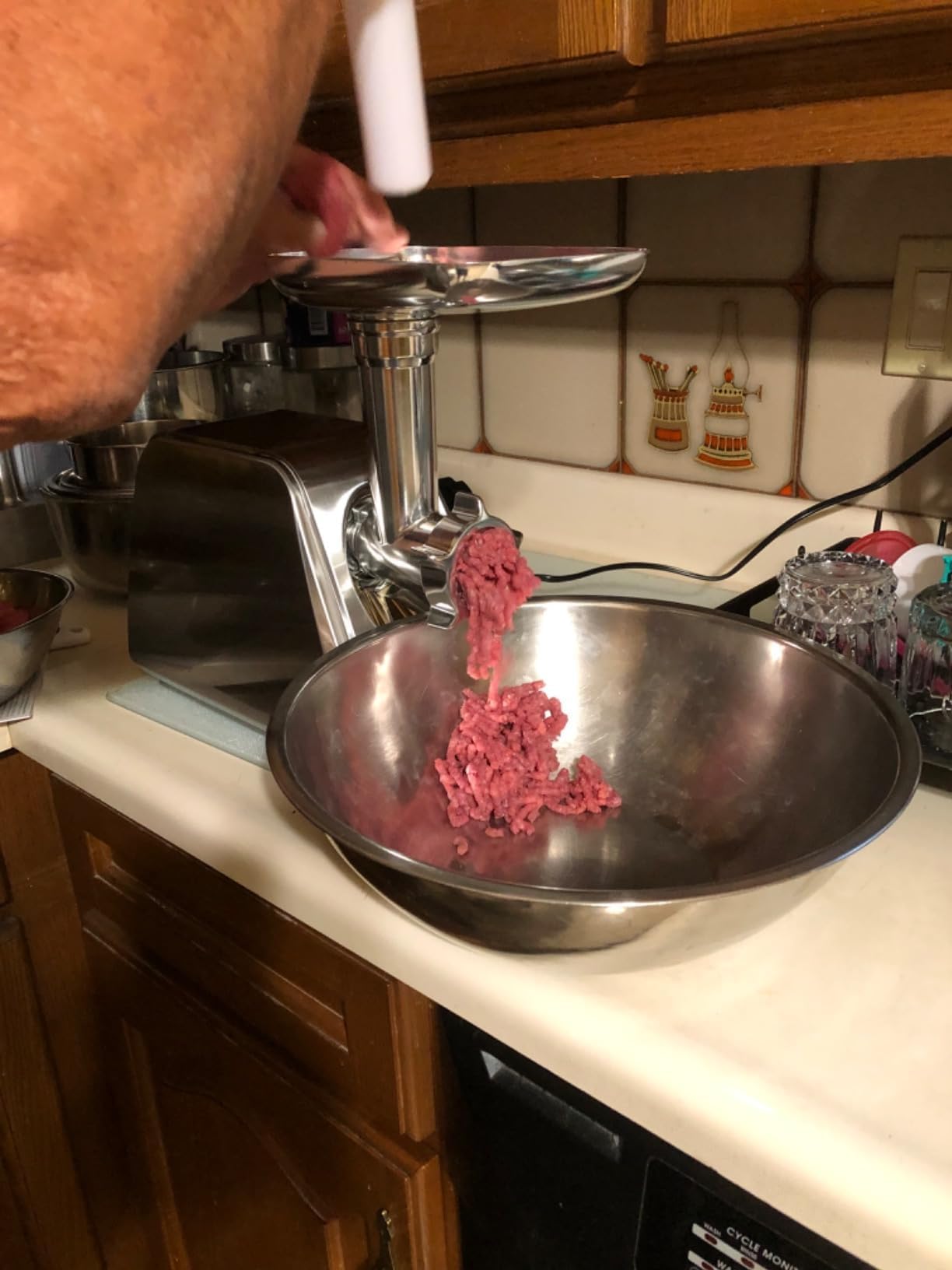 AIRMSEN Electric Meat Grinder & Mincer - Heavy Duty Professional Stainless Steel Sausage Maker & Stuffer with 3 Plates, 2 Stainless Blades & Kubbe Kit - Fast, Quiet, Easy to Clean for Home Kitchen Use customer photo 2