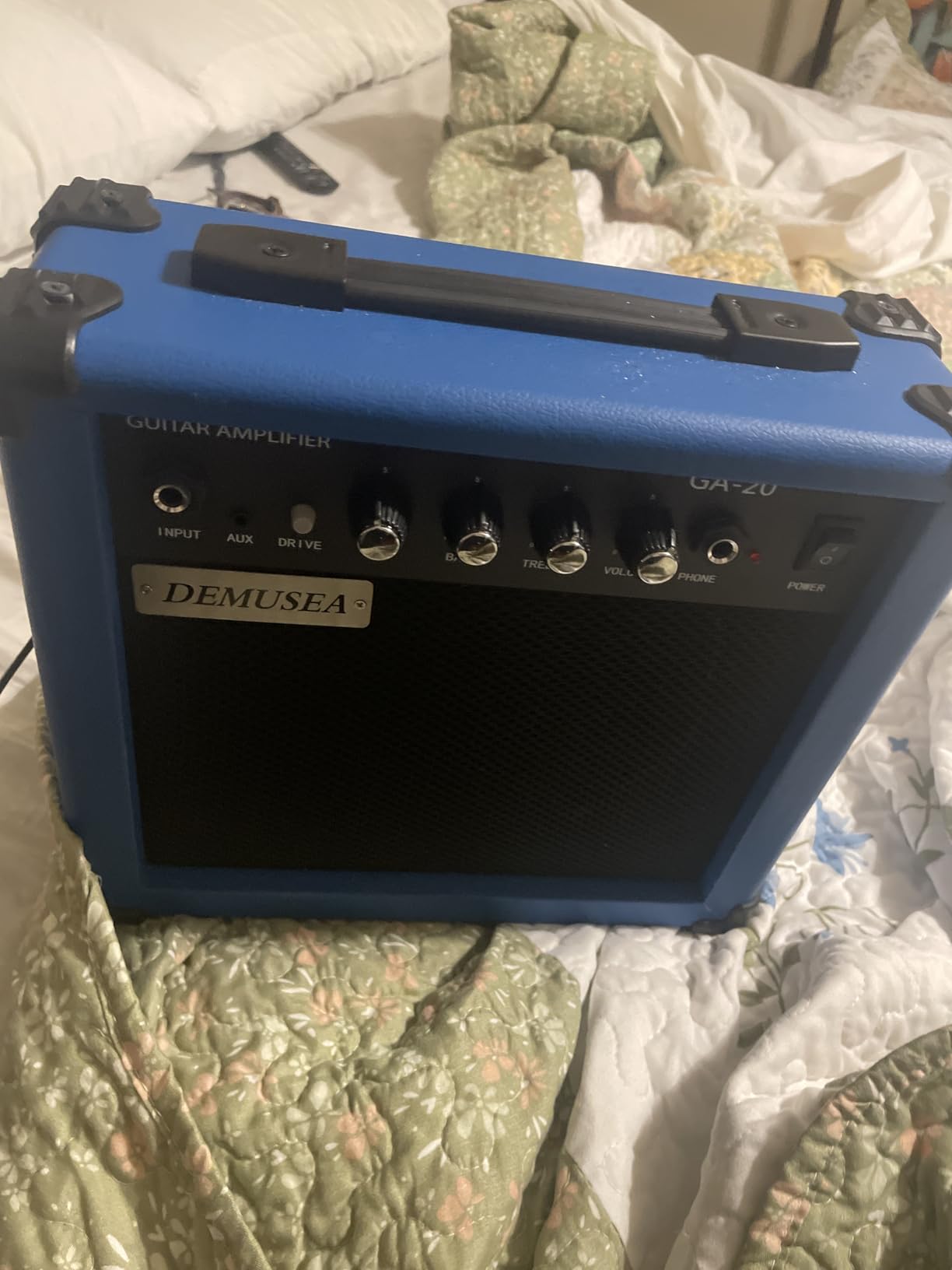 Electric Guitar Amplifier 20w Guitar Amp Starter Beginner Practice Small Portable Travel Headphone Aux Distortion Gain Treble Bass Volume Noiseless Cable Adapter Pick Aux Cable Earphone (BK) customer photo 1