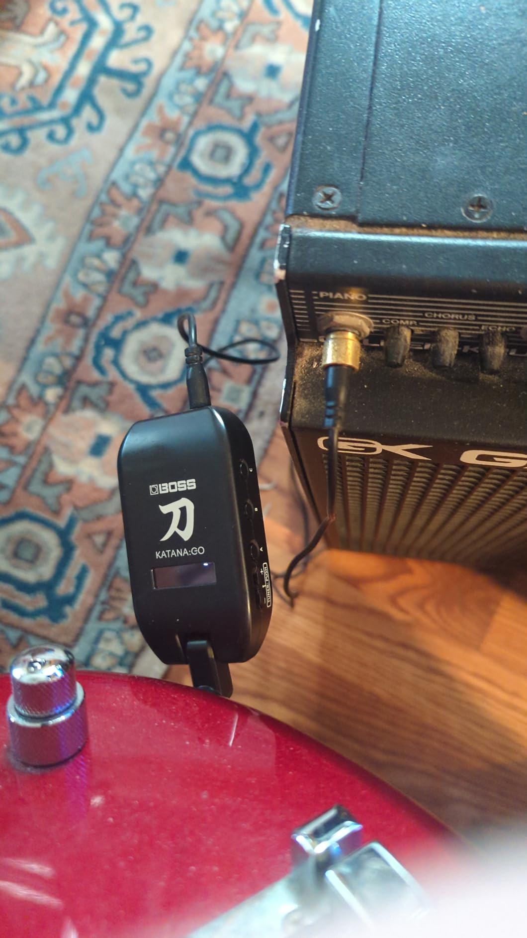 BOSS KATANA:GO Personal Headphone Amplifier for Guitar & Bass with Ready-To-Play Sounds from Stage-Class Katana Amps, Advanced Spatial Technology, Bluetooth, Pocket-Sized customer photo 1
