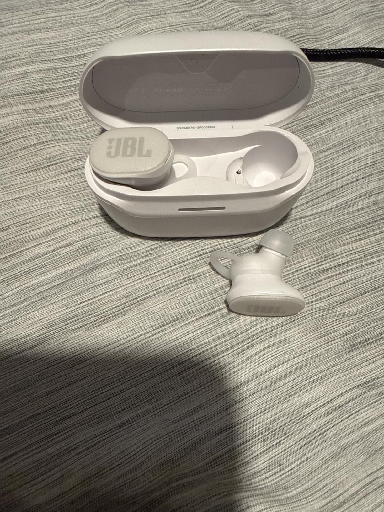 JBL Endurance Race 2 - Waterproof (IP68) sports true wireless earbuds with 4 mics for crisp, clear calls, JBL Pure Bass sound, 48Hrs of Playback, plus speed charging & Active Noise Cancelling customer photo 2