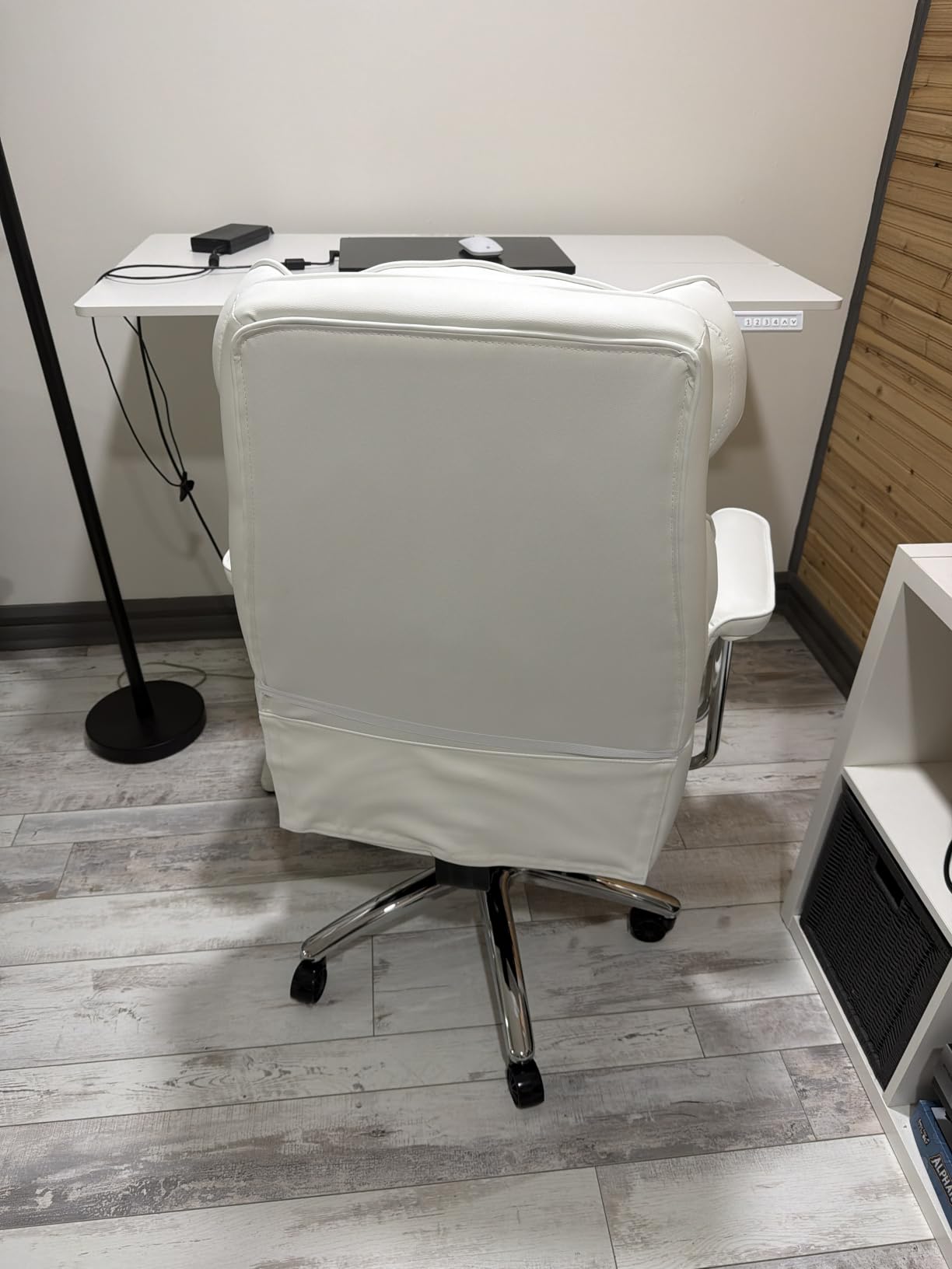 Sweetcrispy Executive Home Office Chair, Ergonomic Desk Chair | Big Tall High Back, Lumbar Support, Reclining Height Adjustable, PU Leather, Computer Gaming, Footrest Swivel Wheels, White customer photo 2