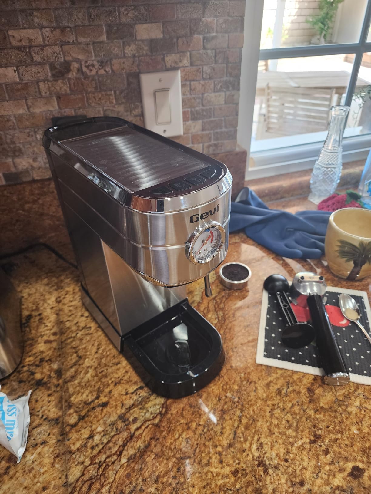 Gevi 20 Bar Compact Espresso Machine for Home, with Milk Frother, Removable Water Tank customer photo 1