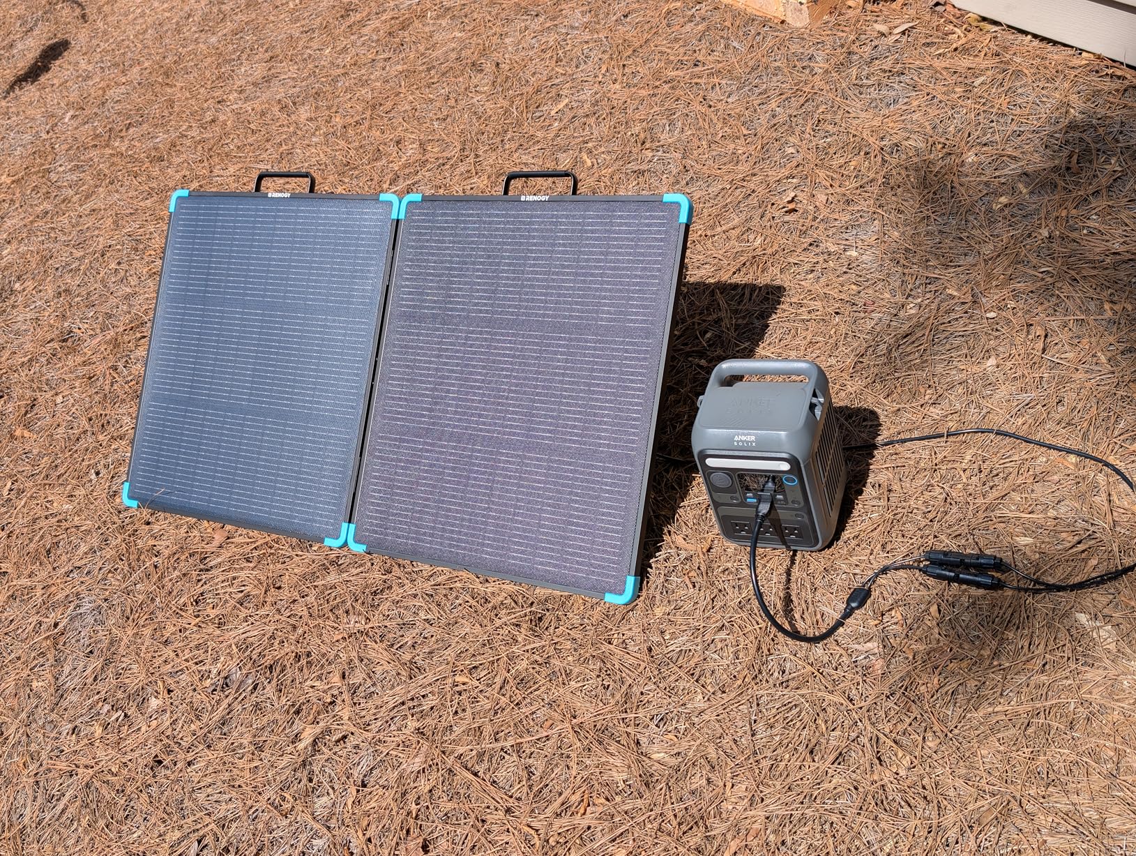 100W Portable Solar Panel, 25% High Efficiency N-Type Foldable Solar Charger for Power Station, 19% Lighter, IP67 Waterproof for RV Camping Off-Grid Blackouts customer photo 1