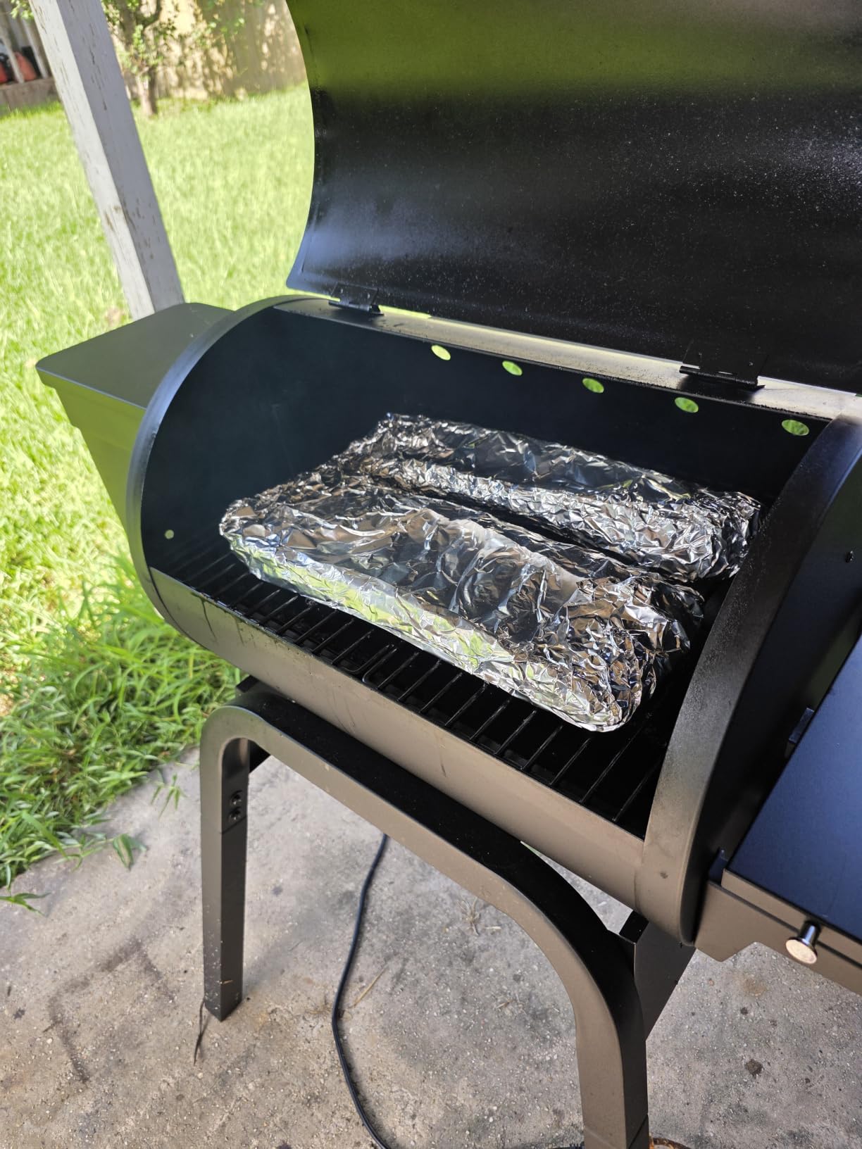 Brisk It Zelos-450 WiFi A.I. Electric Wood Pellet Smoker Grill - Smart Grill With Waterproof Cover- 450 sq.in Cooking Area,7-in-1 Outdoor Grill & Smoker, PID Controller (Up to 500°F), Meat Probe customer photo 1
