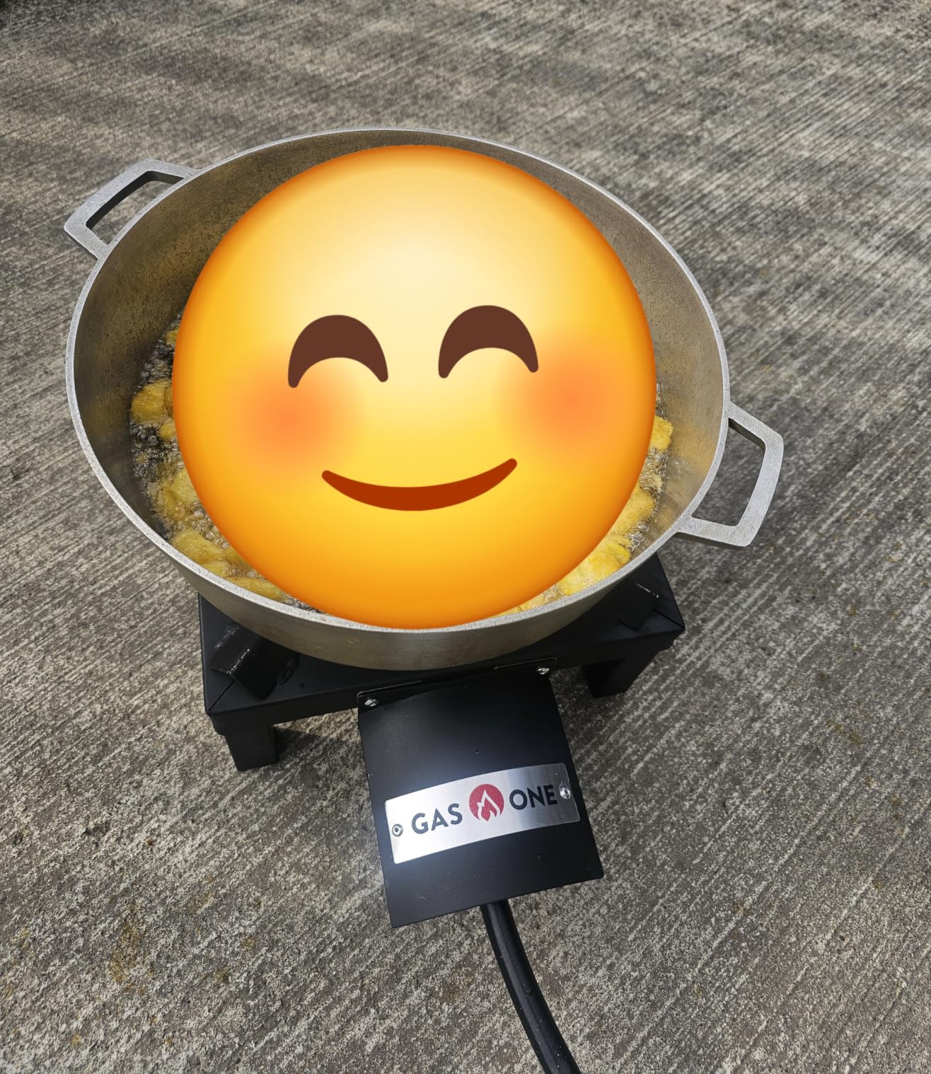 GasOne High Pressure Double Propane Burner - Outdoor Cooking with Heat Shield and Guard - Propane Burner Head for Camping, Tailgating, Seafood Boil, Home Brewing - Patent Pending customer photo 2