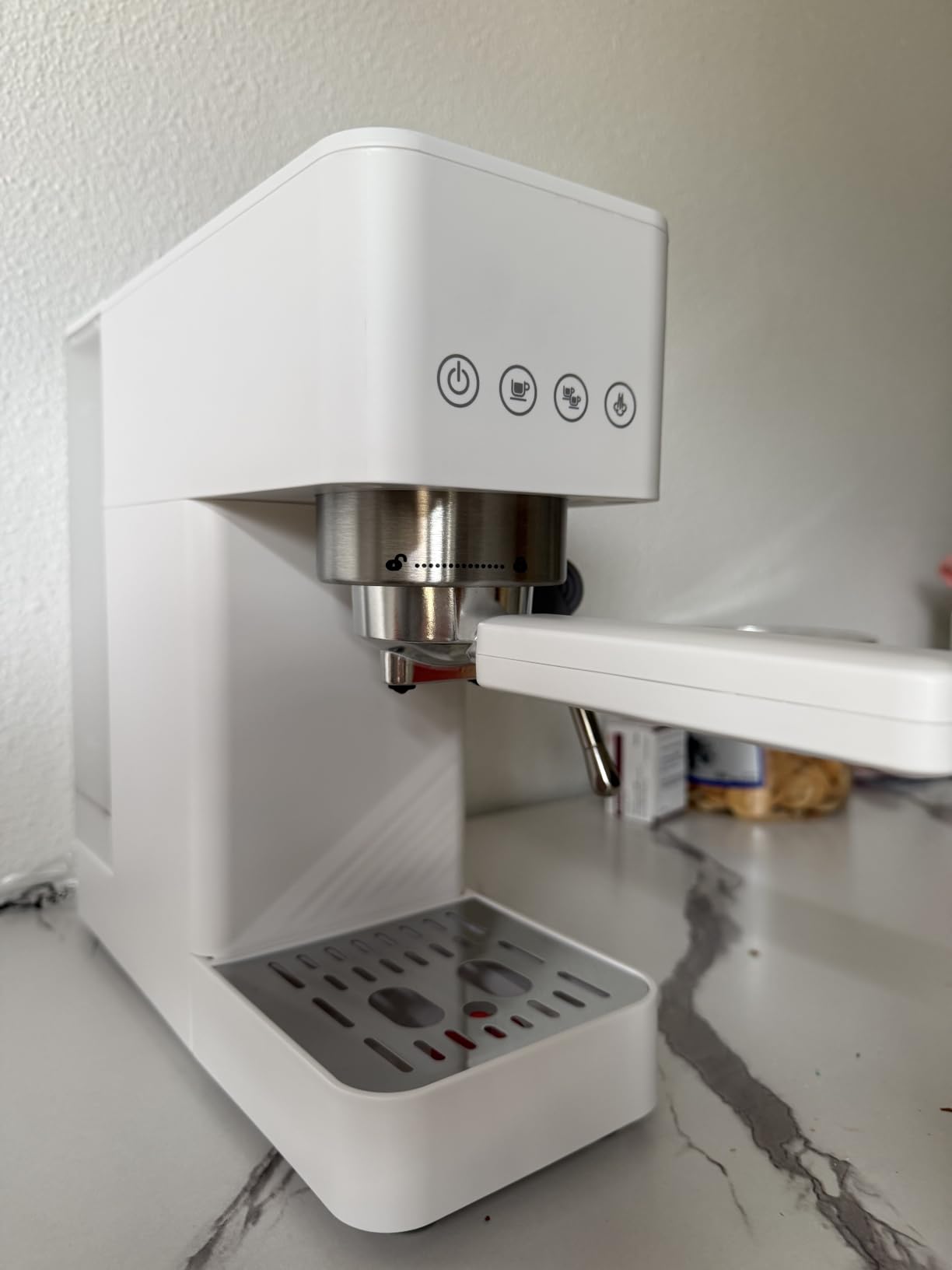 AMZCHEF Espresso Machine 20 Bar, Compact Espresso Maker with Steam Milk Frother, Coffee Maker with 50oz Removable Water Tank for Home, Coffee Machine for Cappuccino, Latte, Americano, 1350W customer photo 1