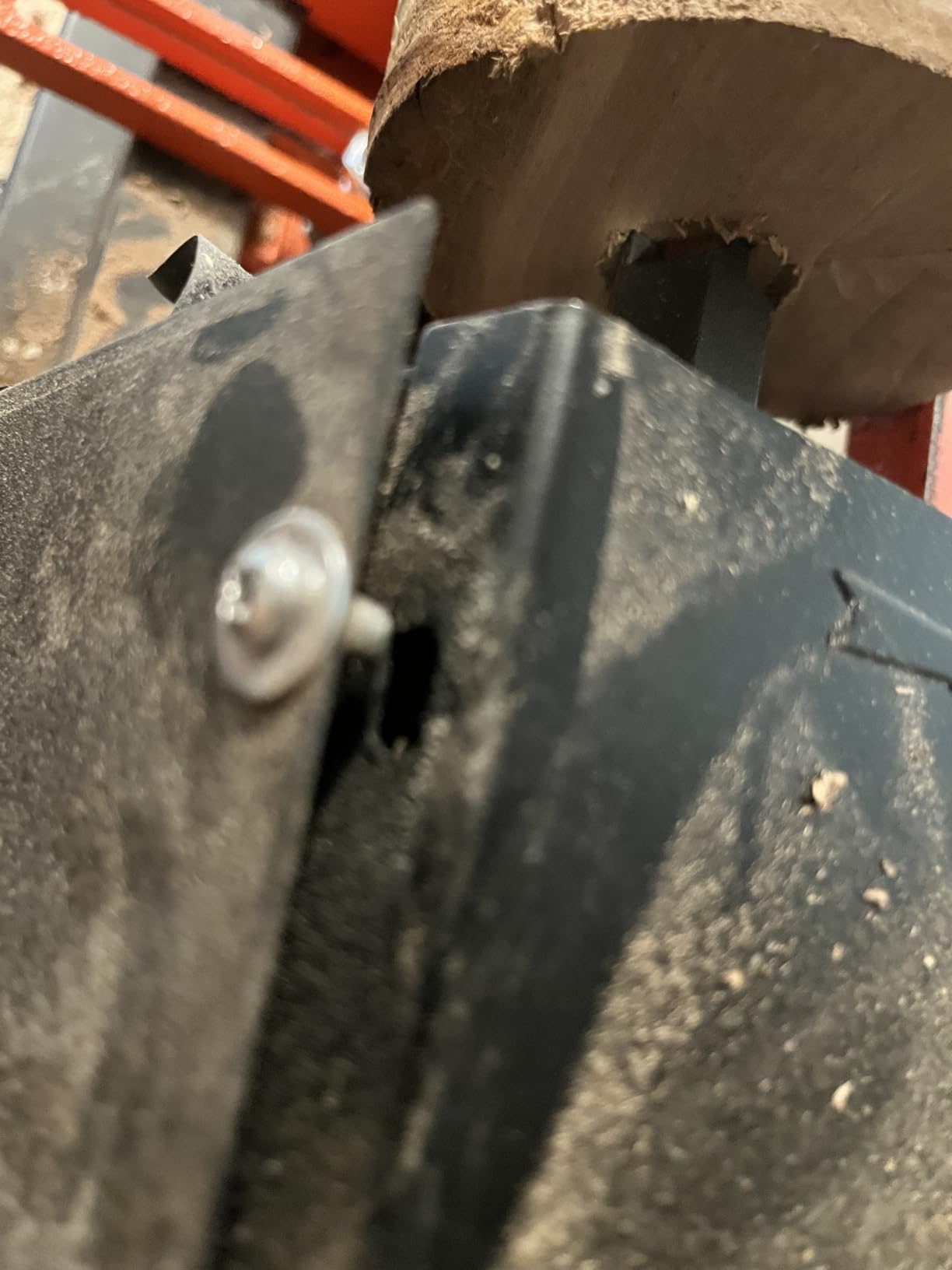 VEVOR 2 HP Wood Lathe, 18 x 40 Inches, 150-3200 RPM Variable Speed, Brushless DC Motor, Cast Iron Body, Tool Rest customer photo 2