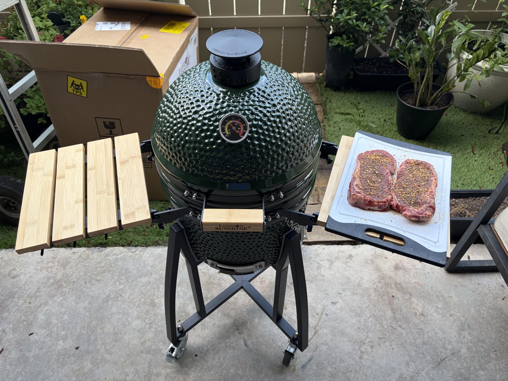 London Sunshine 15-inch Ceramic Kamado Charcoal BBQ Grill & Smoker with Locking Casters, Foldable Side Shelves, Stainless Steel Grates, and Tall Stand (Green) customer photo 2