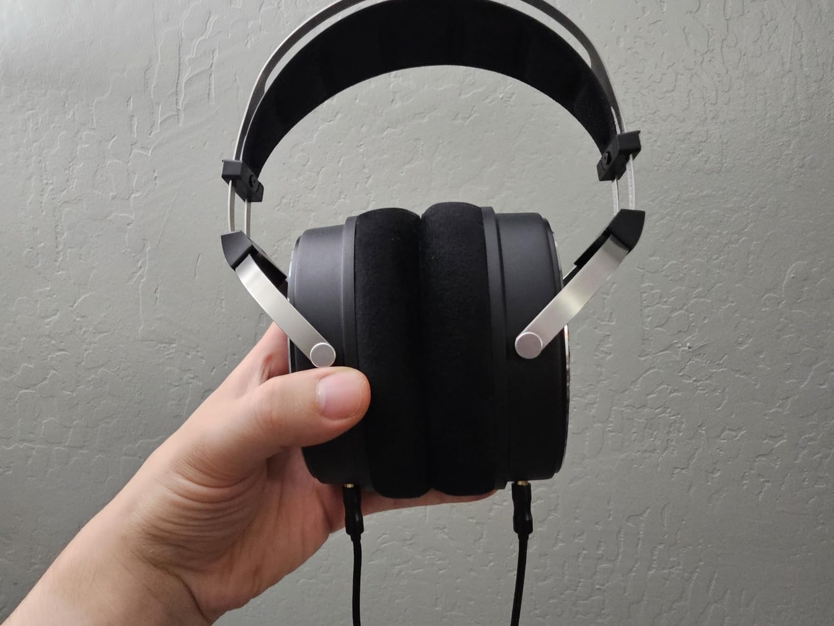 FiiO JT3 Over-Ear Open-Back Headphones, 50mm Dynamic Driver, PEK+PU Composite Diaphragm, Detachable 3.5mm Cable with Mic for Music & Gaming (Silver) customer photo 2