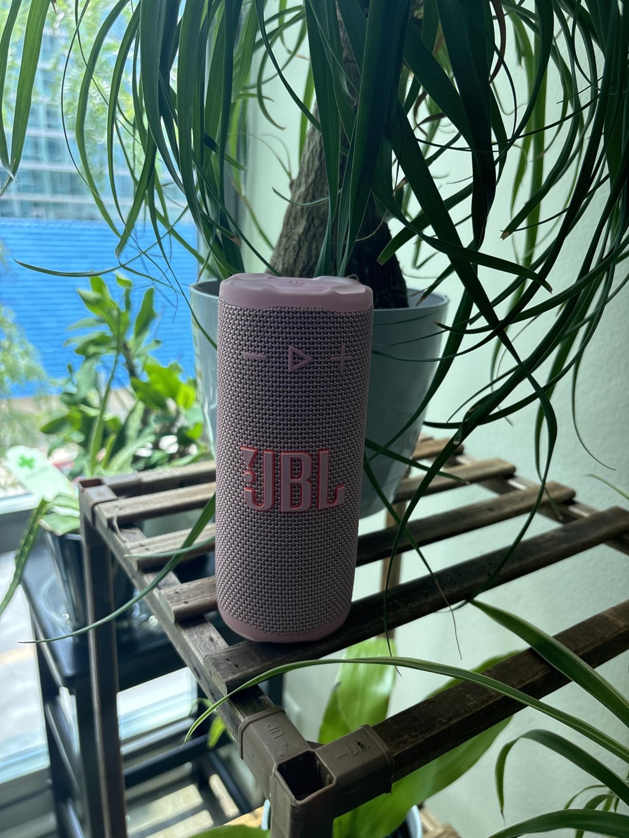 JBL Grip Portable Bluetooth Speaker, Waterproof, Ambient Light, Up to 14 Hr Playtime, AI Sound Boost, IP68 Waterproof and Dustproof, Drop-Proof, App Control, Ideal For Outdoor And Travel customer photo 2
