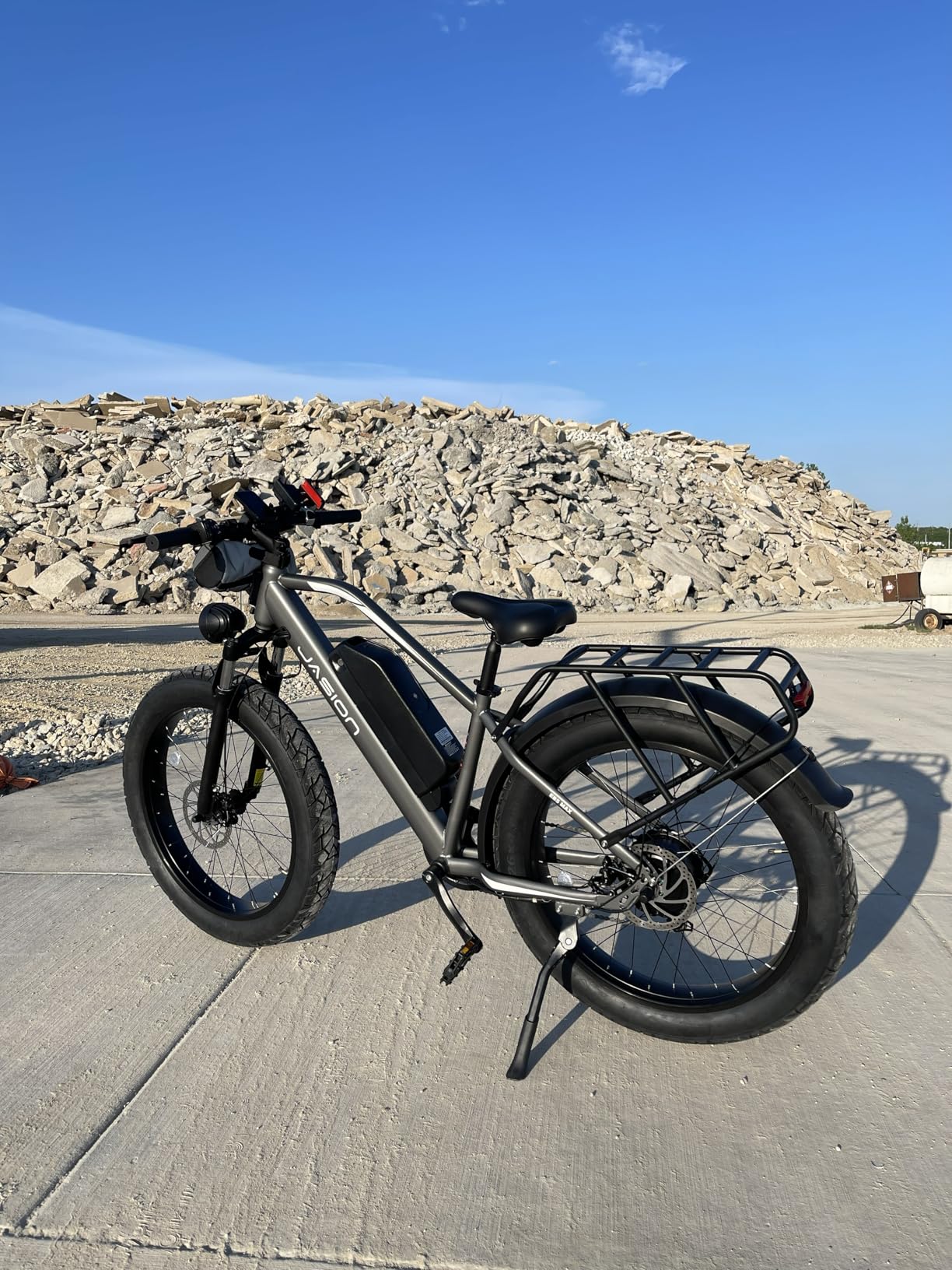 Jasion EB5 MAX Electric Bike for Adults 2000W Peak Motor, 48V 15Ah Battery | 720Wh Battery Electric Mountain Bike, 26'' x 4'' Fat Tire Ebike, 28+MPH Speed, Cruise Control, Fenders, Rear Rack customer photo 1