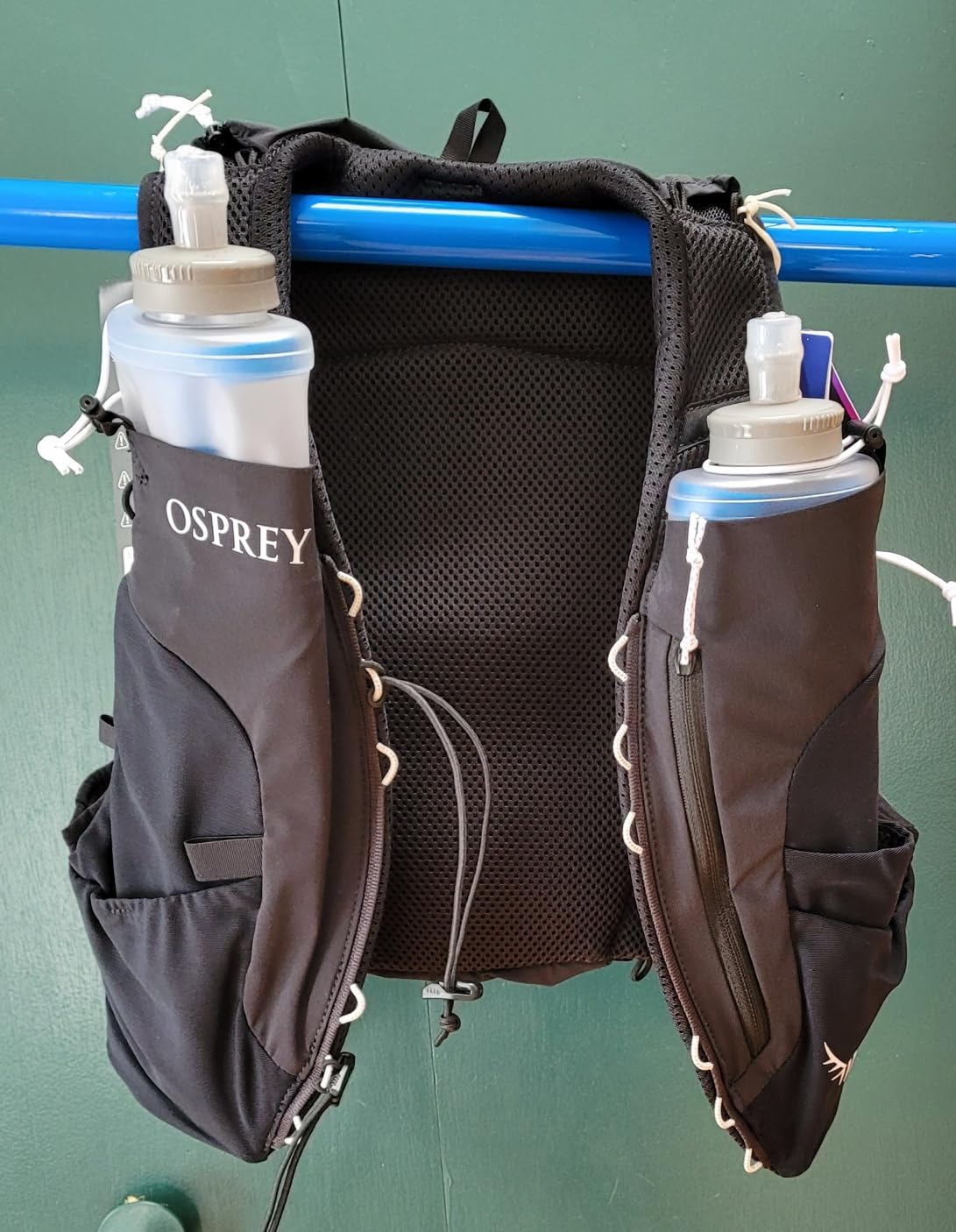 Dyna 6L Women's Running Hydration Vest with Hydraulics Soft Flasks customer photo 2