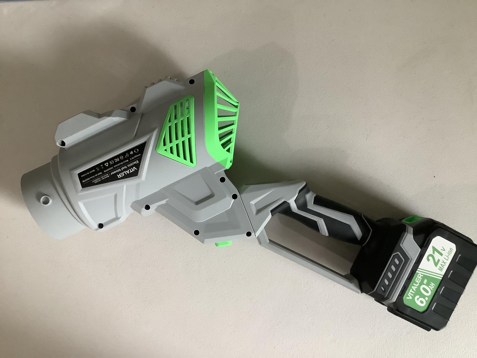 Leaf Blower Cordless with Up to 850 CFM & 250 MPH, Brushless Electric Leaf Blowers with 2 x 6.0Ah Batteries and Fast Charger, 3-Speed Powerful Handheld Blower for Lawn Care, Patio, Yard Cleanup customer photo 2