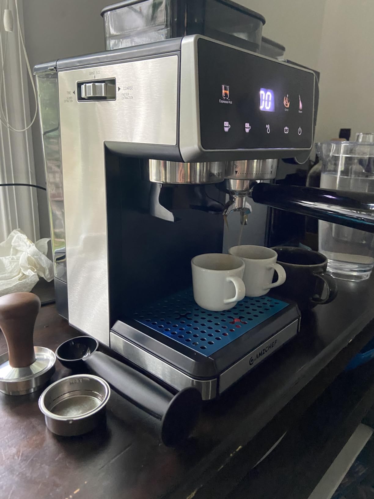AMZCHEF Espresso Machine with Grinder, Latte & Cappuccino for Home Use | 20 Grind Settings, Built-In Grinder, Hot & Cold Brew, 30s Heat-Up, 3 Temps, 3-10s Pre-Infusion, Milk Frothing, Compact Design customer photo 1