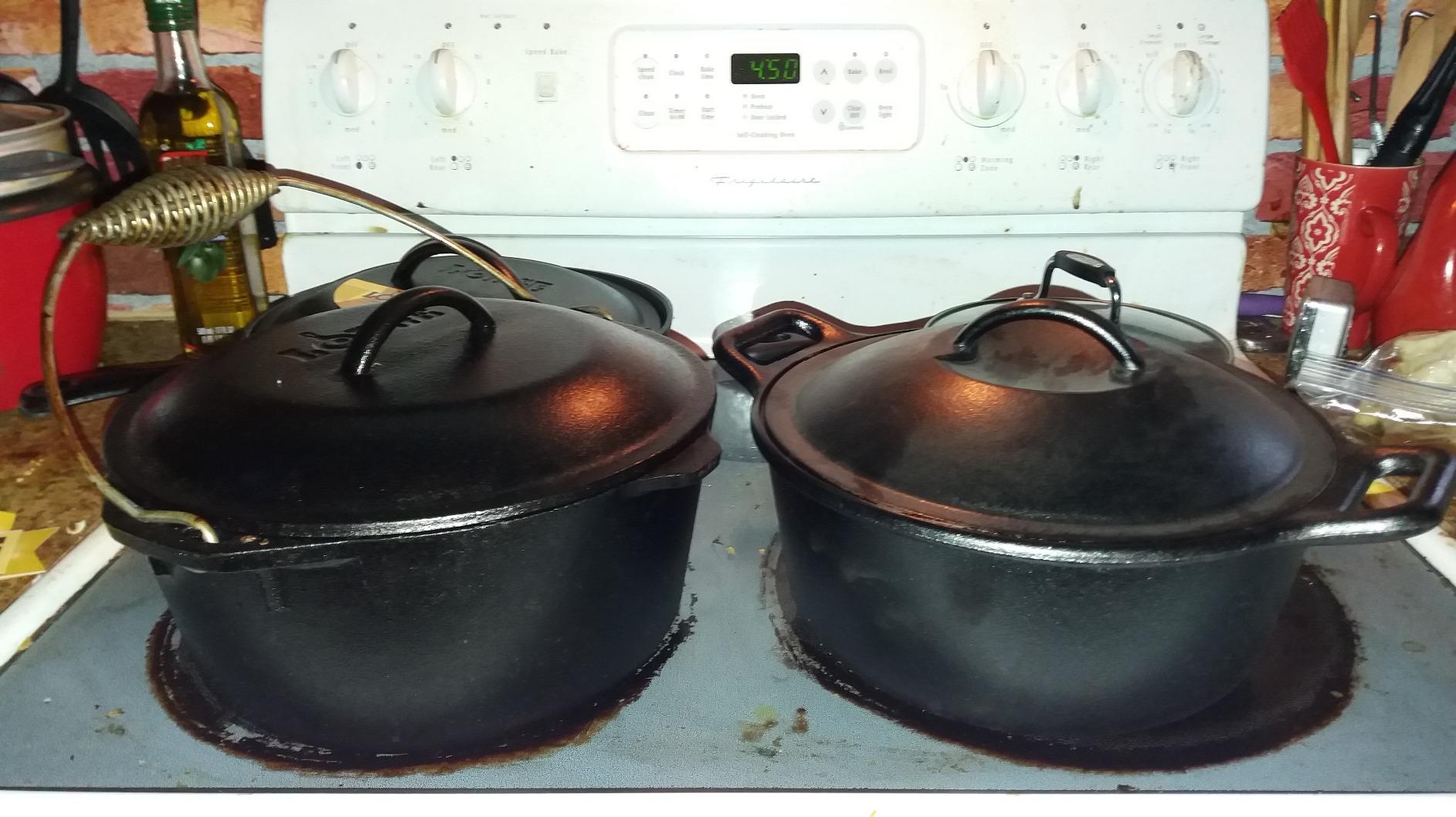 Lodge BOLD Pre-Seasoned Cast Iron Dutch Oven with Lid, 7 Quart | Exclusive BOLD Design-Forward 7 Quart Dutch Oven with Lid & Dual Handles for Oven, Stove, Grill & Campfire customer photo 1