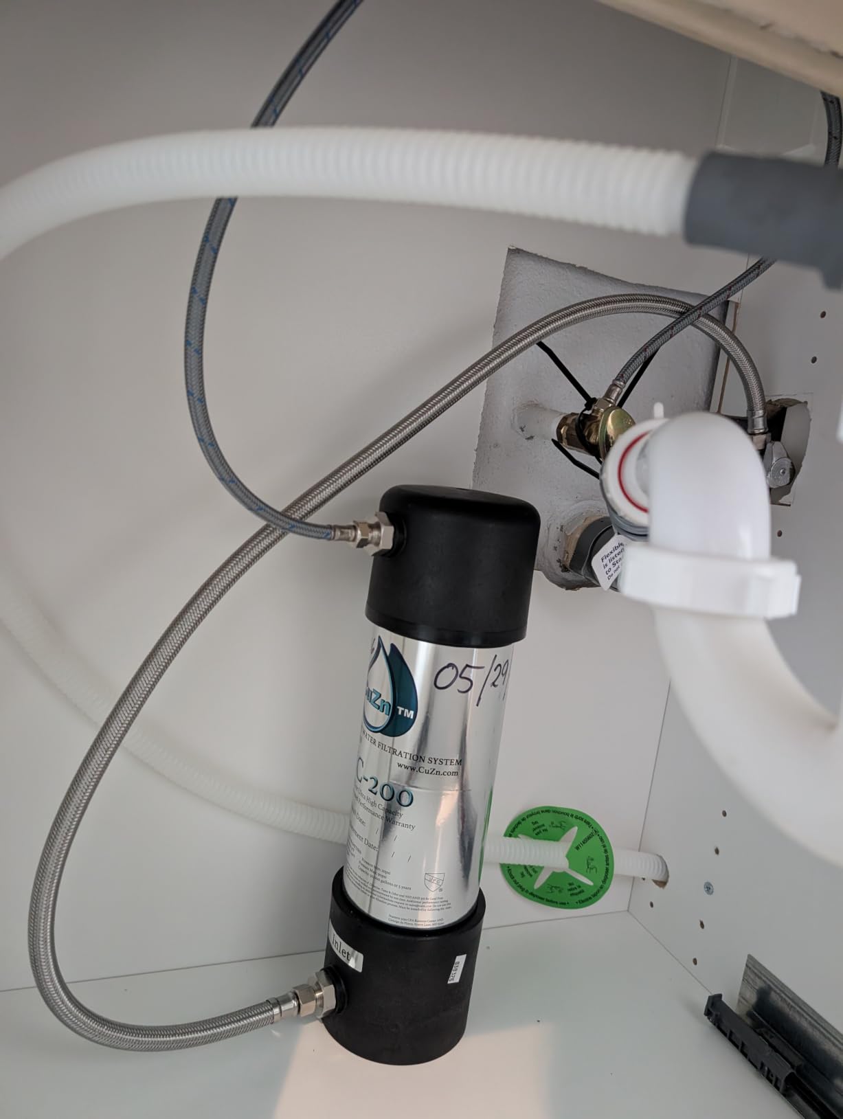 CuZn UC-200 Under Sink Water Filter, NSF/ANSI 42 & 372, 5-Year Filter Life | Reduces PFAs, PFOS, Lead, Chlorine, Improves Tap Water Taste, Inline Faucet Connection for Simple Installation customer photo 2