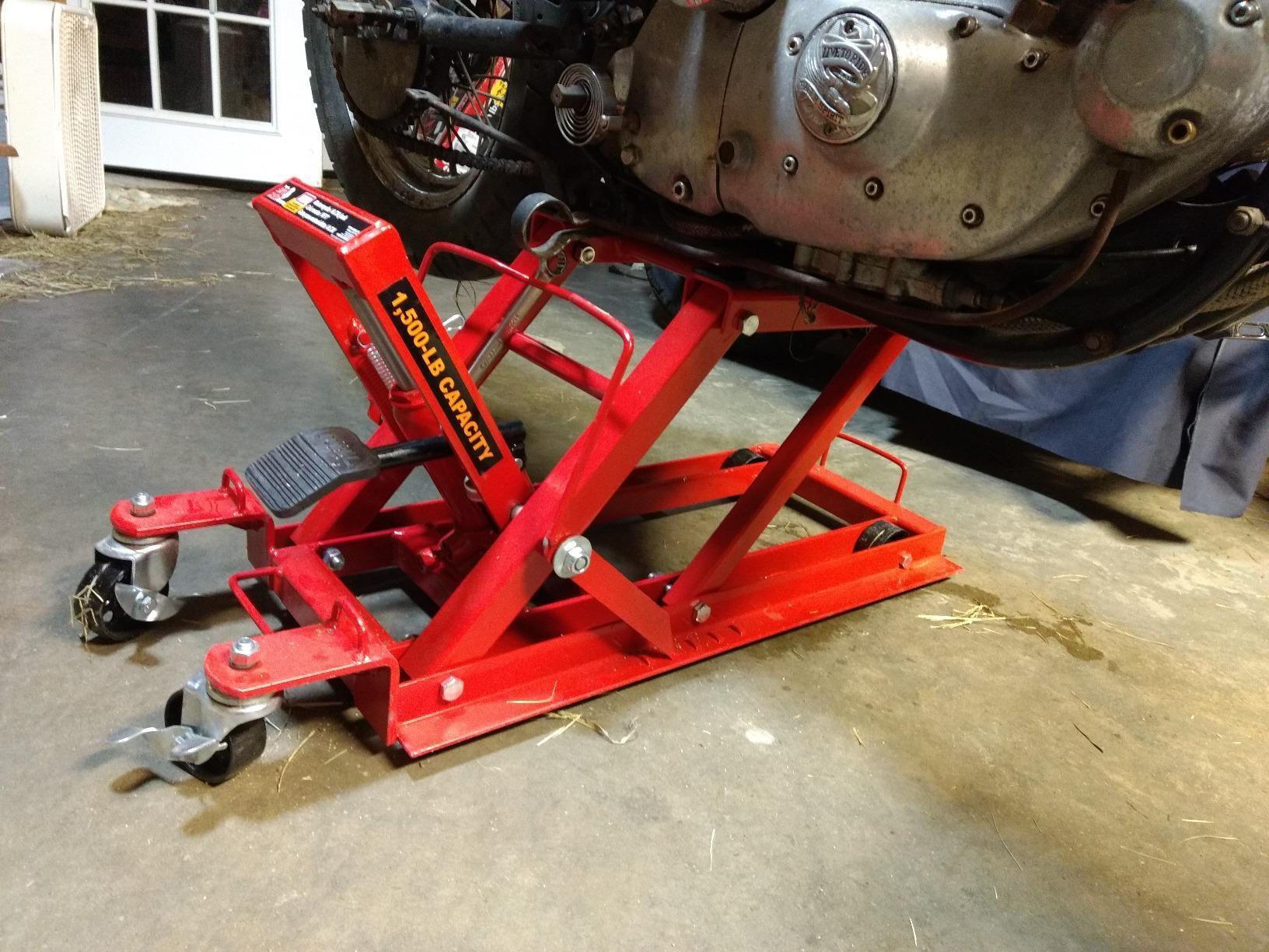 Big RED Hydraulic Motorcycle Lift Jack with 1500LBS Load Capacity, Powersports Lift Table Operated ATV Dirt Bike Scissor Jack Stand, Fit for Motorcycle UTV Snowmobile, Red, T64017 customer photo 1
