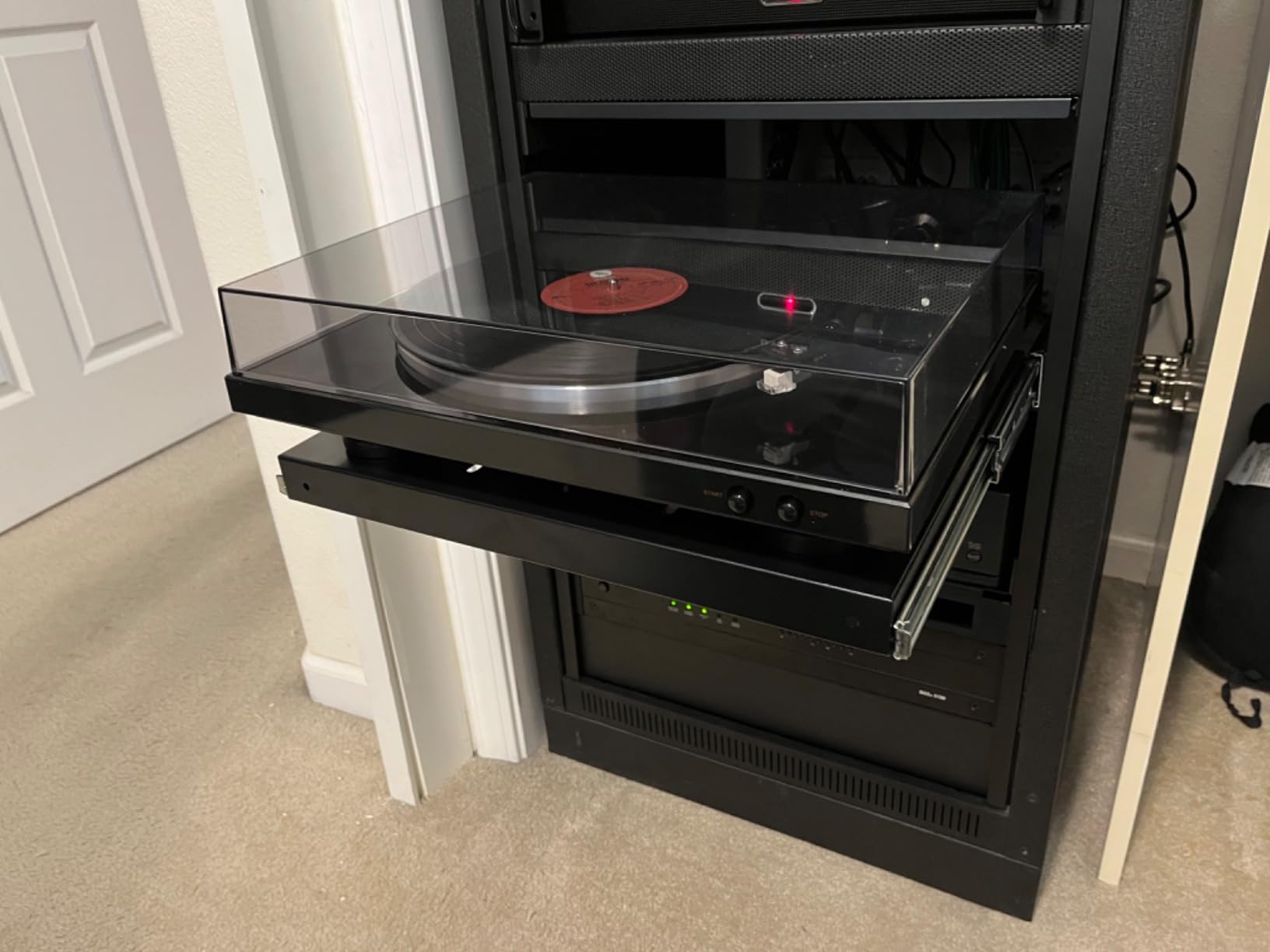Denon DP-300F Fully Automatic Analog Turntable customer photo 1