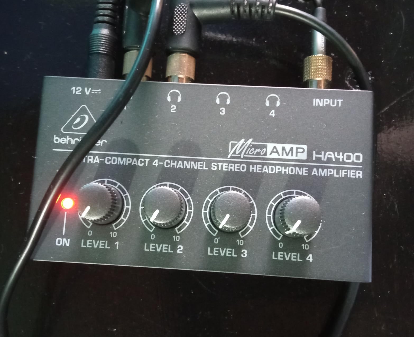 Behringer MICROAMP HA400 Ultra-Compact 4 Channel Stereo Headphone Amplifier customer photo 1
