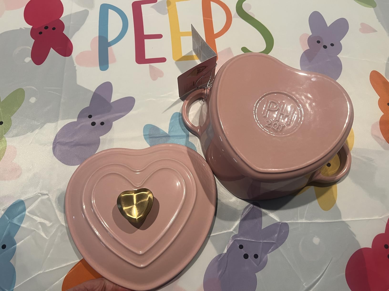 Paris Hilton Enameled Cast Iron Dutch Oven Pot with Lid, Heart-Shaped Dutch Oven, Durable Cast Iron Pot with Dual Handles, Oven Safe to 500°F, Works on All Stovetops, 2-Quart, Pink customer photo 2