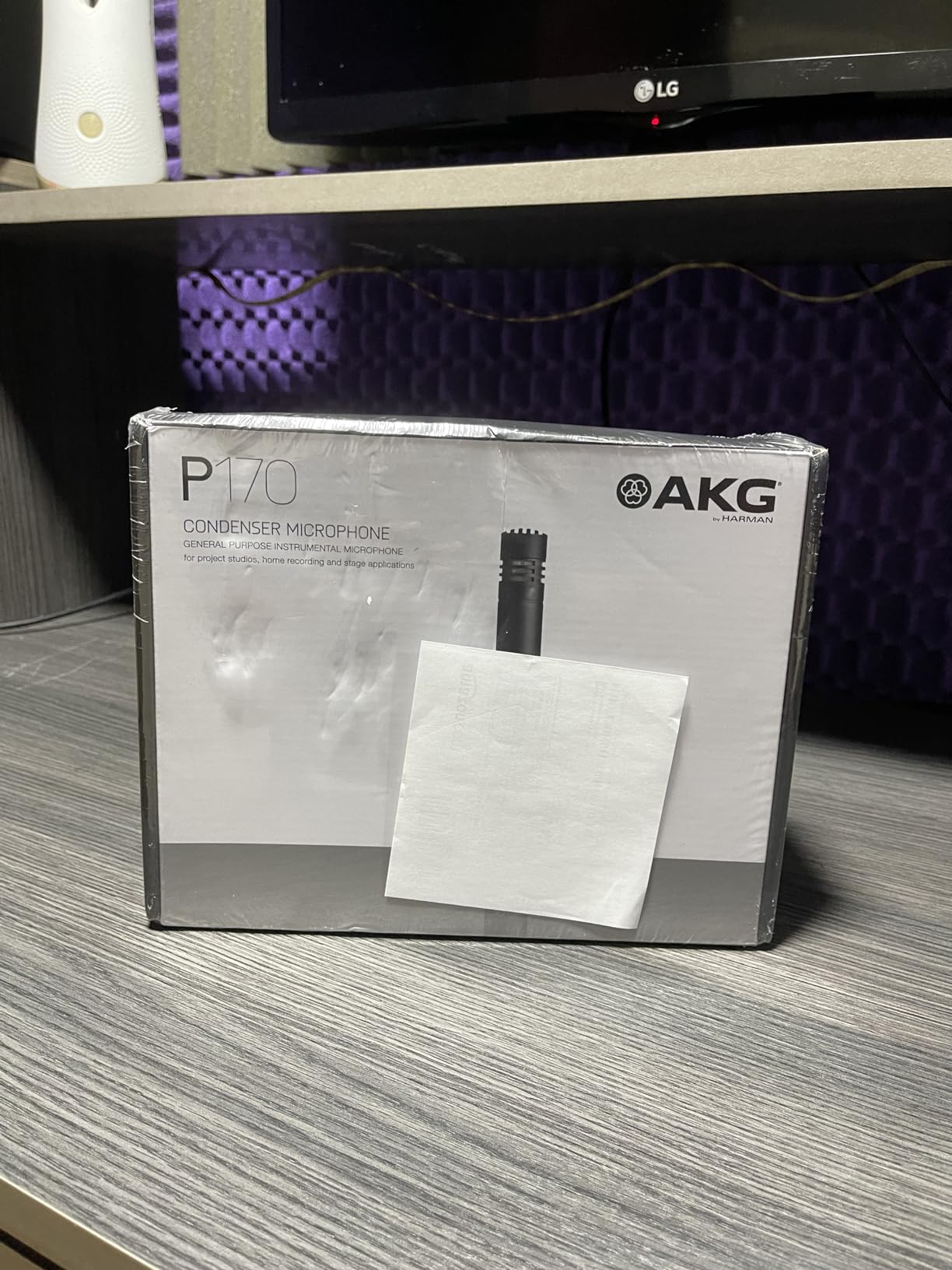 AKG Pro Audio P170 Professional, All Metal, Switchable Attenuation, Small Diaphragm Condenser Instrumental Microphone Silver Blue customer photo 2