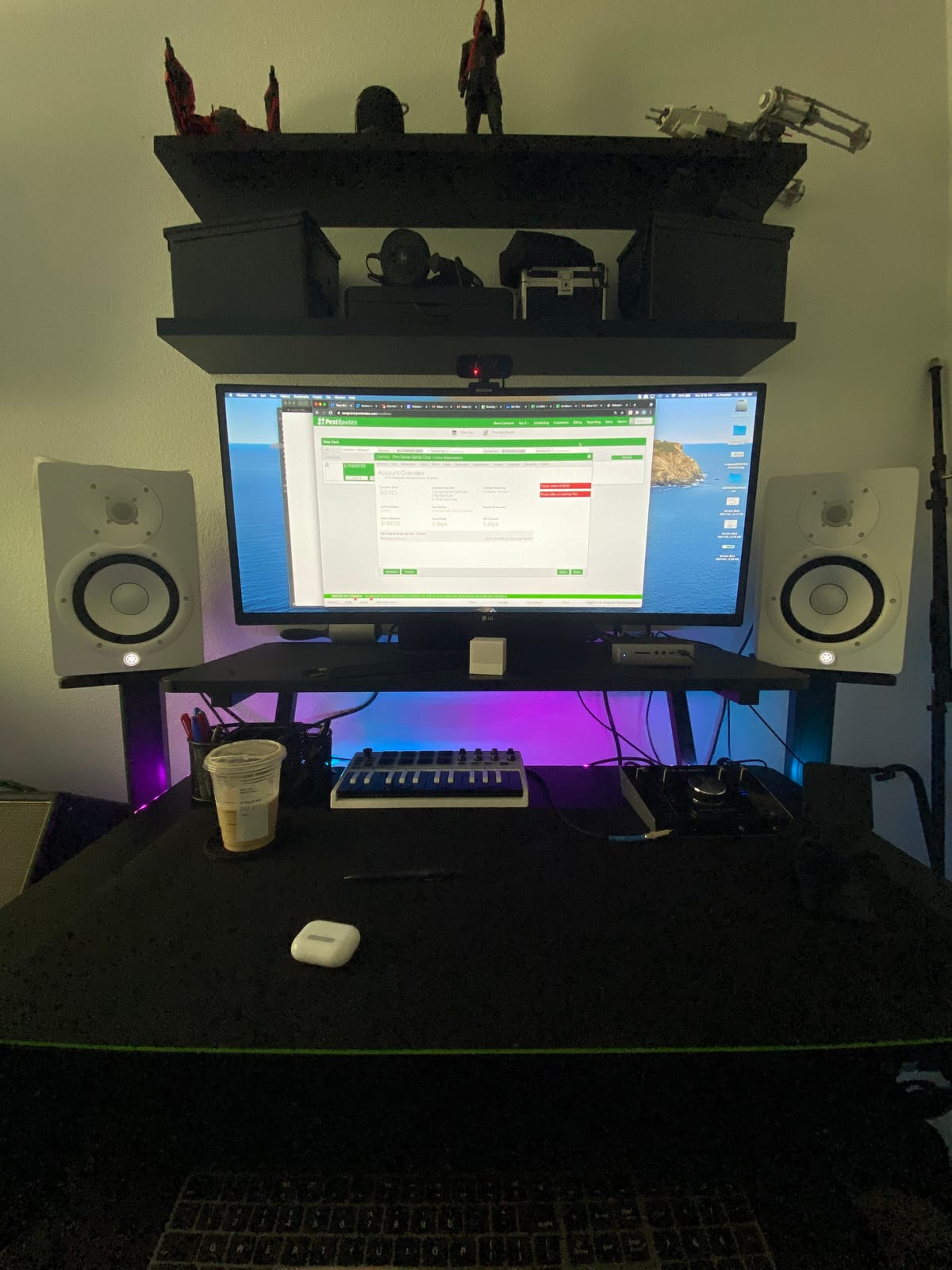 On-Stage WS7500 Series Wood Studio Workstation - Rosewood customer photo 2
