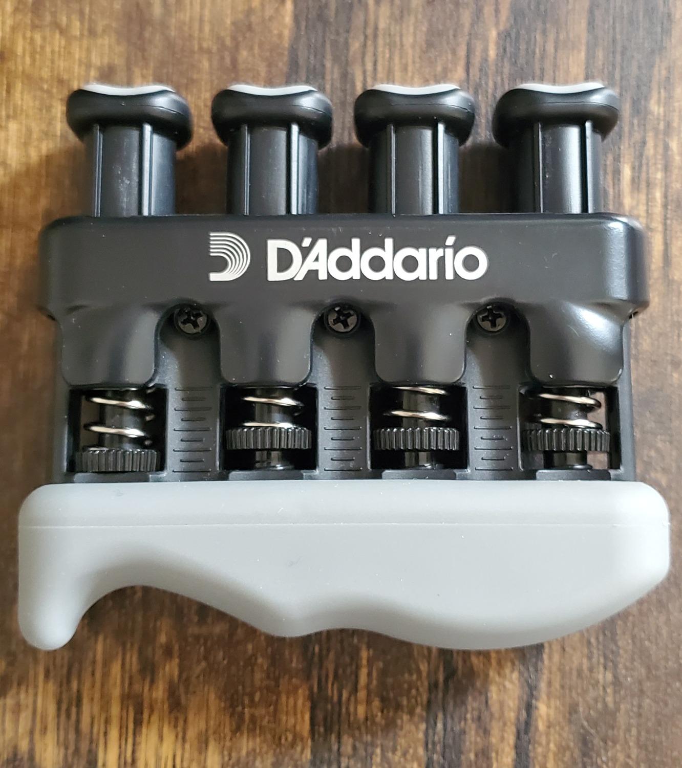 D'Addario Varigrip Hand Exerciser - Improve Dexterity and Strength in Fingers customer photo 1
