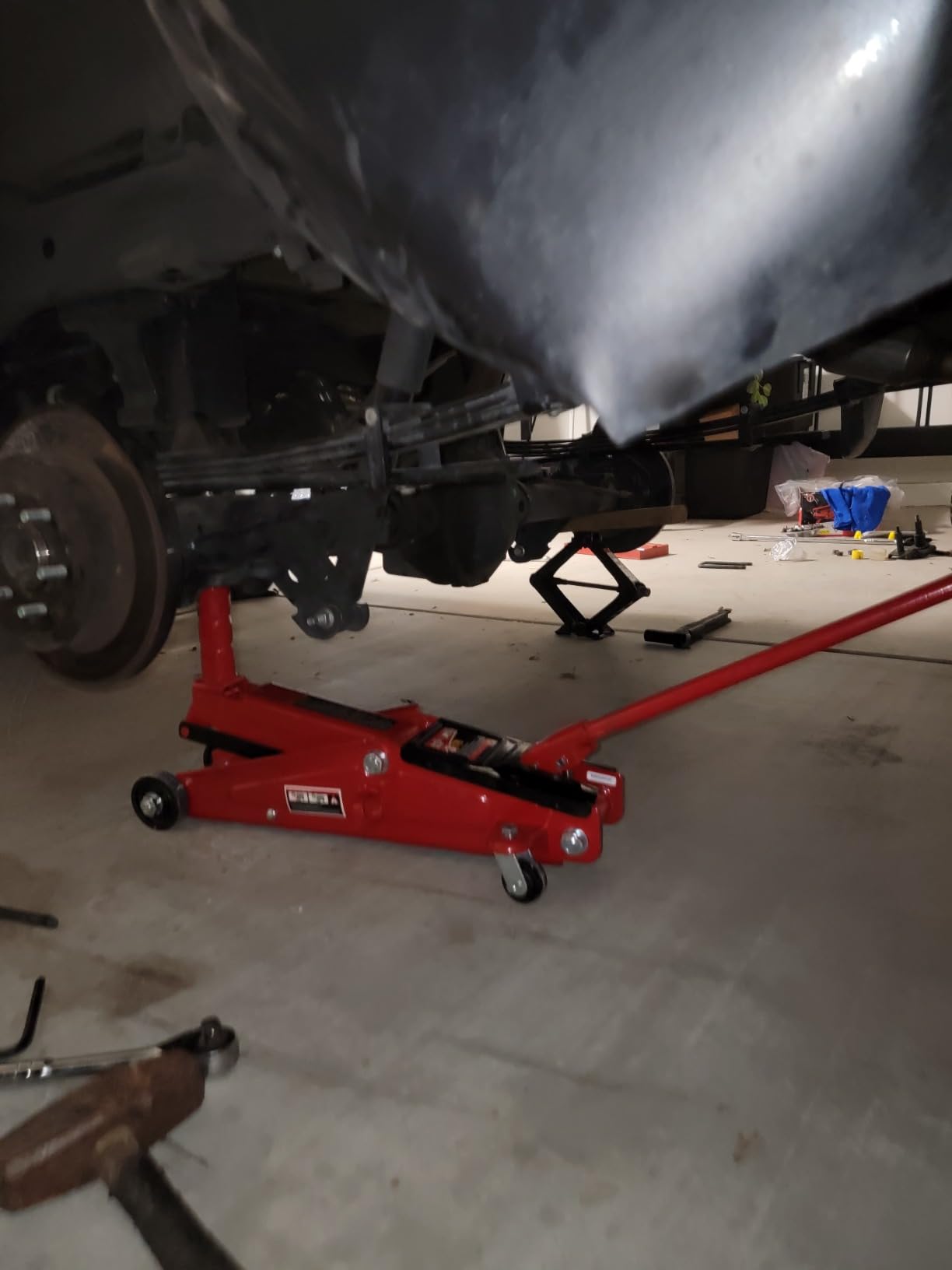 BIG RED T83006 Torin Hydraulic Trolley Service/Floor Jack with Extra Saddle (Fits: SUVs and Extended Height Trucks): 3 Ton (6,000 lb) Capacity, Red customer photo 2
