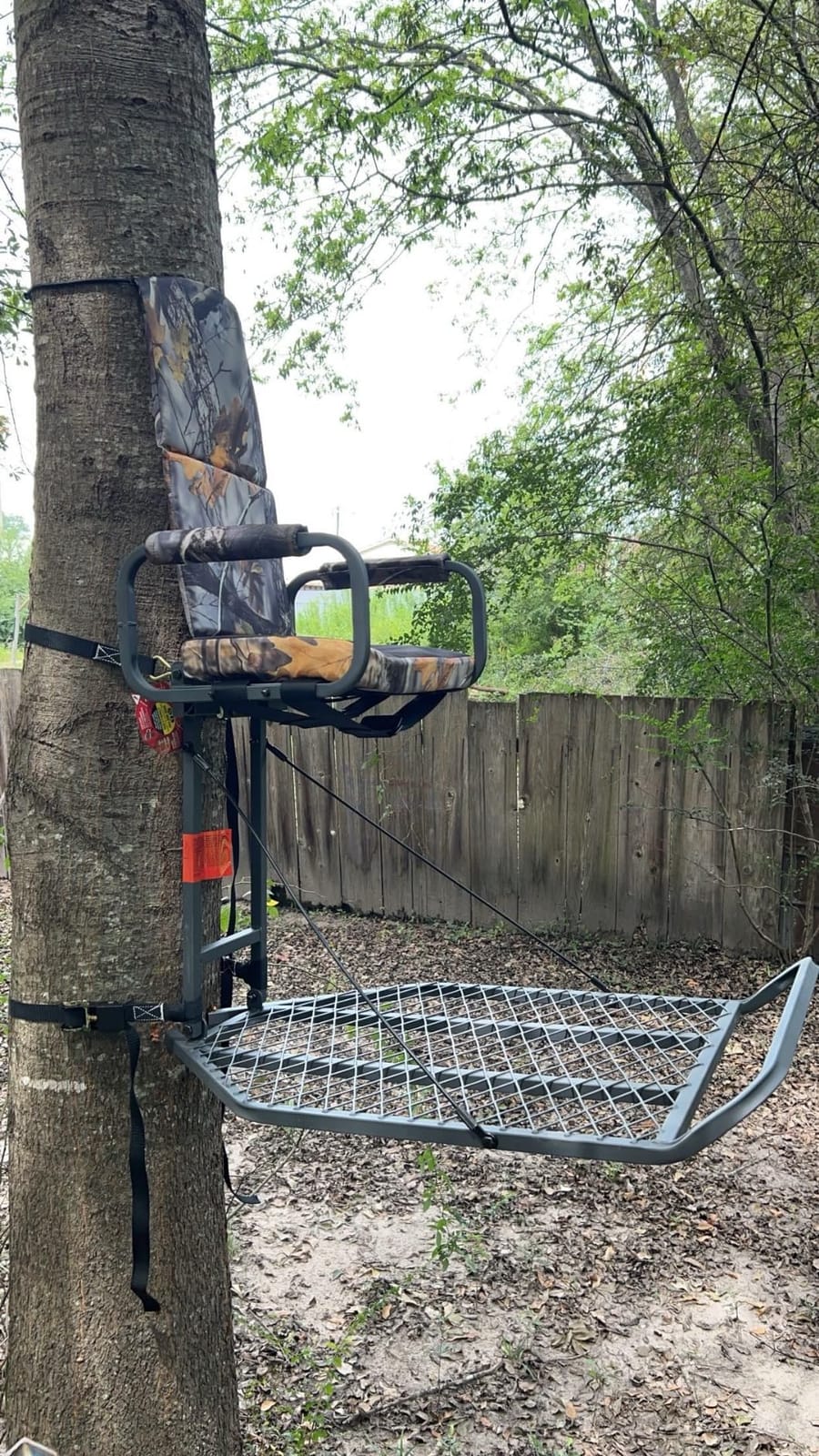 Guide Gear Deluxe Hang-On Tree Stand Chair for Hunting Cushion Seat Hunt Gear Equipment Accessories, Camo customer photo 1