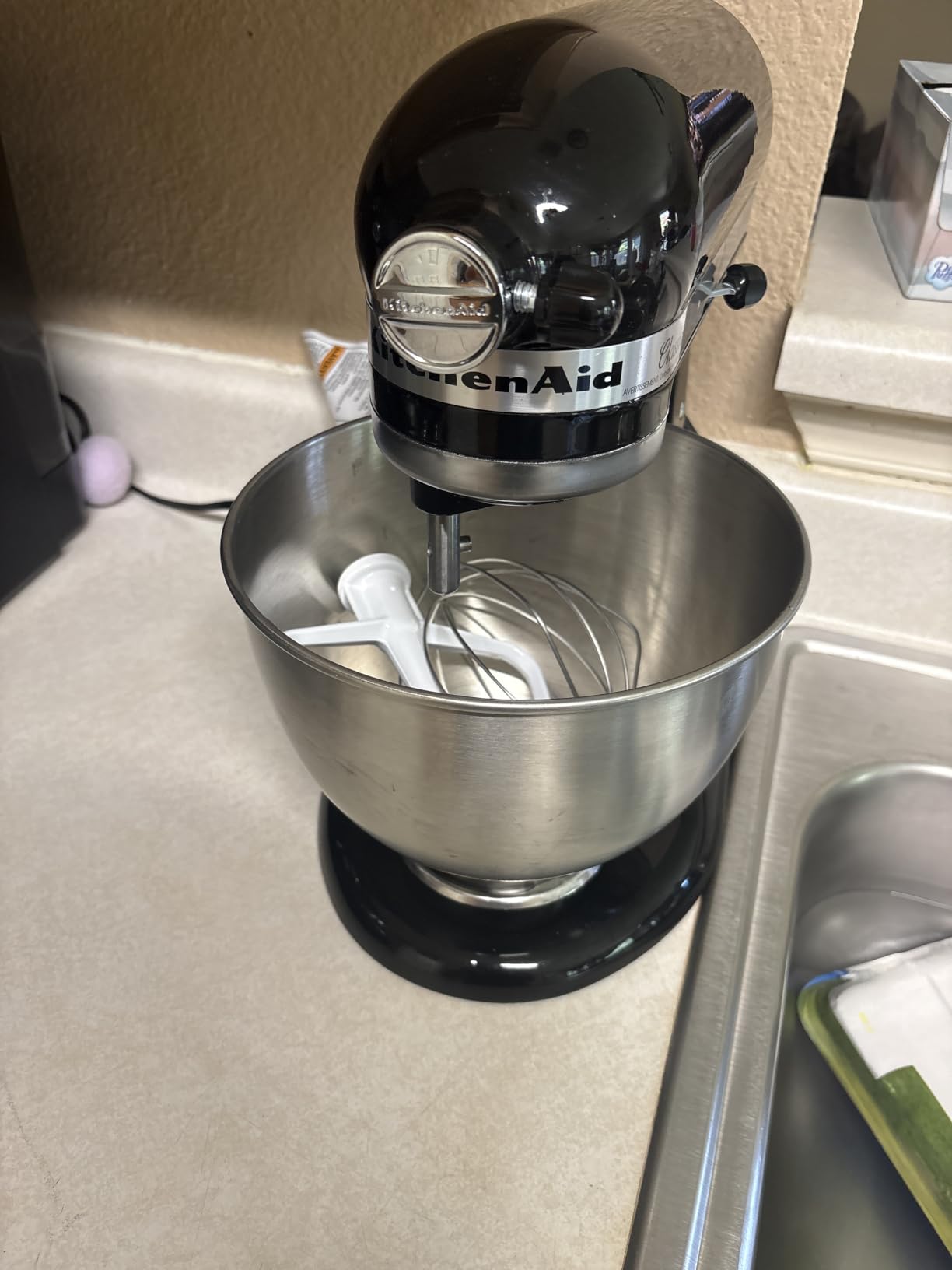 KitchenAid Classic Series 4.5 Quart Tilt-Head Stand Mixer K45SS, Onyx Black | 10 Speeds, Durable Metal construction, 59 Touchpoints for Thorough Mixing, Compatible with KitchenAid Attachments customer photo 1