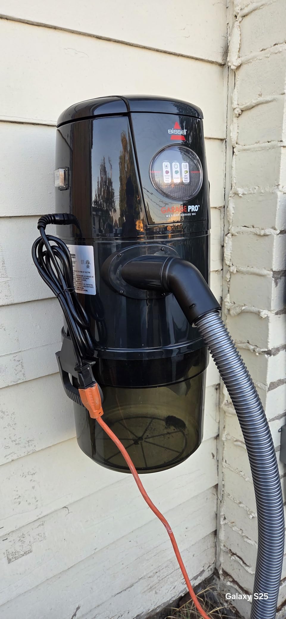 Bissell Garage Pro Wall-Mounted Wet Dry Vacuum/Blower, 18P03 customer photo 2