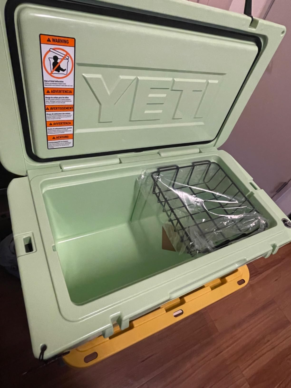 YETI Tundra 65 Cooler | Rotomolded Portable Cooler Box, Fits 54 Cans or 16.8 kg Ice, PermaFrost Insulation, Tough Ice Cooler for Camping or Fishing customer photo 2