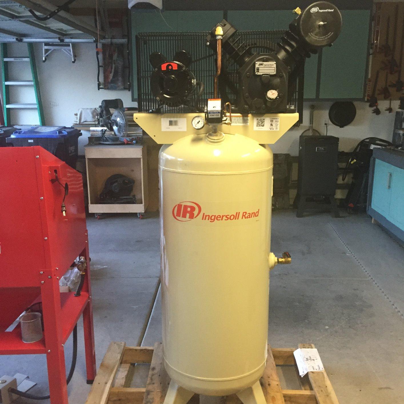 Ingersoll Rand 2340L5-V 5 HP Type 30 Two-Stage Air Compressor, 60-Gallon, 14.3 CFM at 90 PSI, 175 PSI Max, Cast-Iron Pump customer photo 1