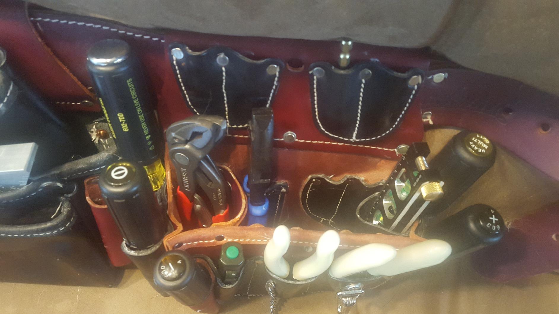 Occidental Leather Commercial Electrician's Tool Bag Set - Medium - 37 Pockets & Tool Holders - Made in USA customer photo 2
