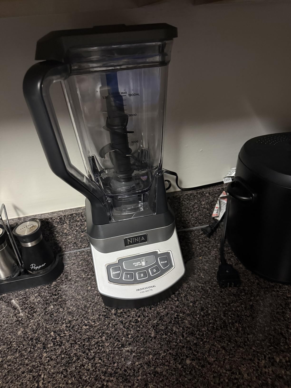 Ninja BL660 Professional Compact Smoothie & Food Processing Blender, 1100-Watts customer photo 2