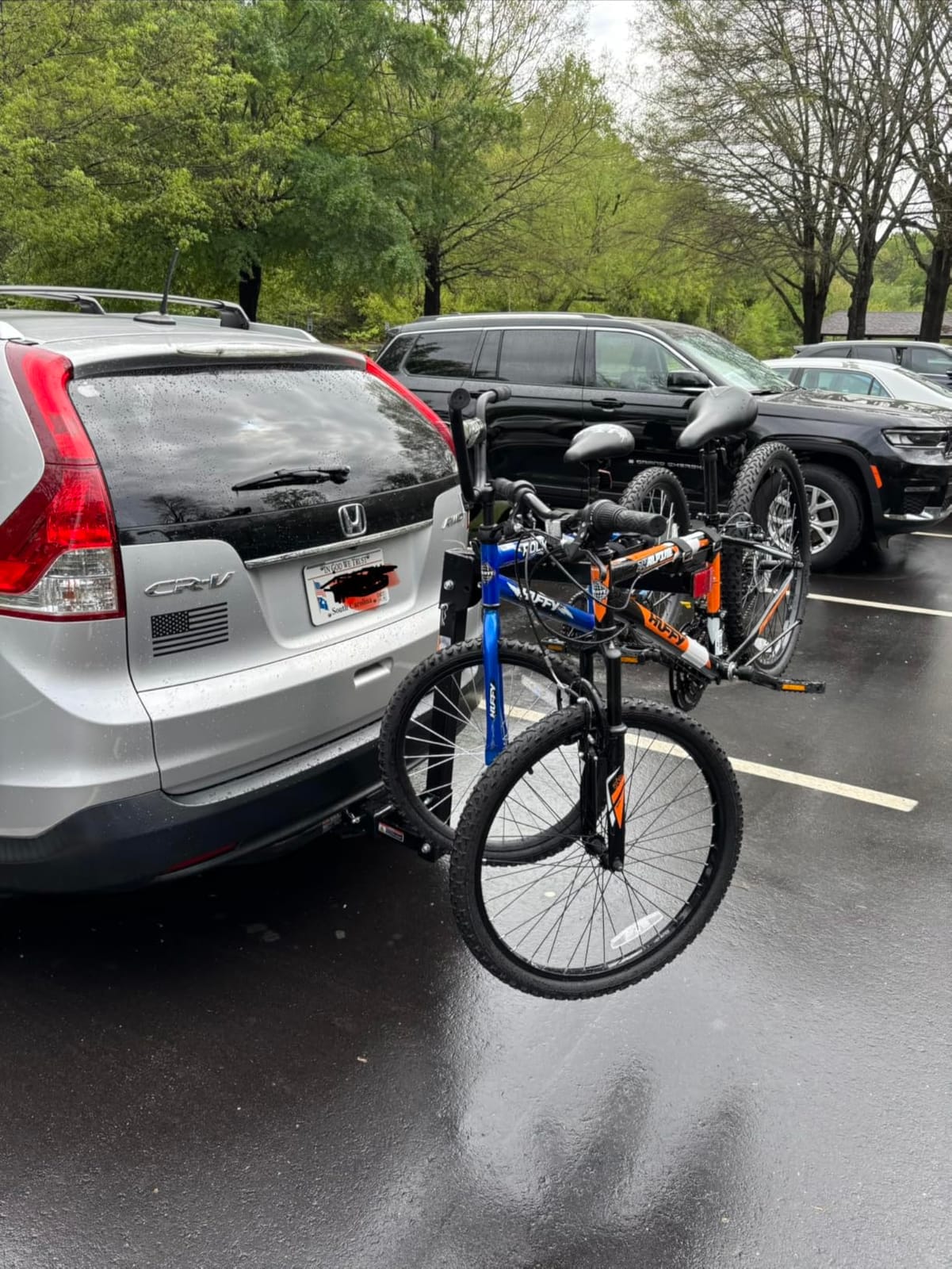MaxxHaul Hitch Mount 4 Bike Rack 150 lb Capacity Heavy‑Duty Swing Down Design Fits Cars Trucks SUVs and Minivans with Safety Reflector Easy Install (70210) customer photo 1