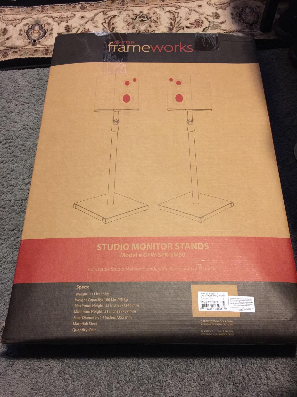 Gator Frameworks Studio Monitor Stands with Adjustable Height and Locking Saftey Pin, Pair (GFW-SPK-SM50) customer photo 1