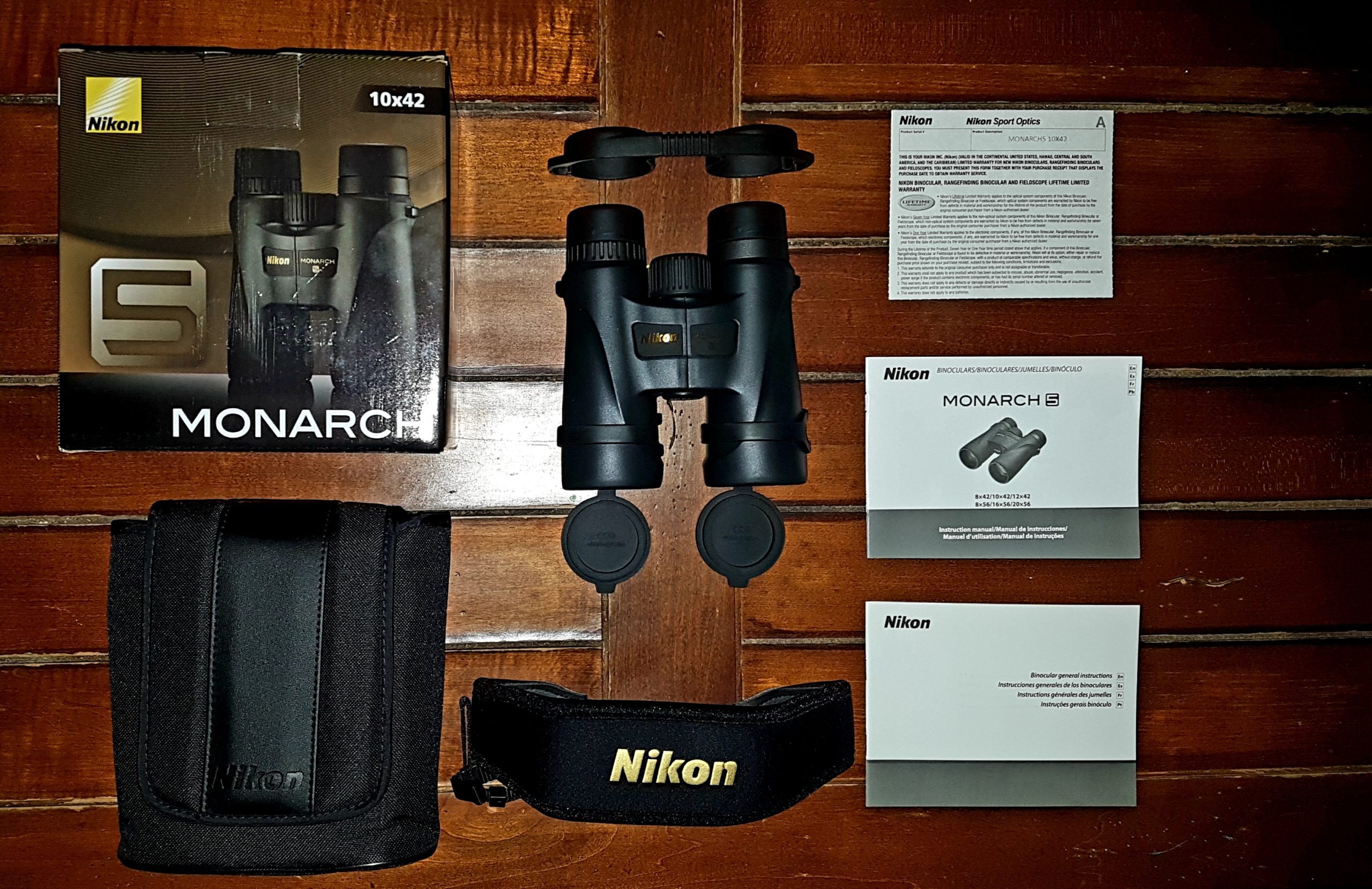Nikon 7577 MONARCH 5 10x42 Binocular (Black) customer photo 1