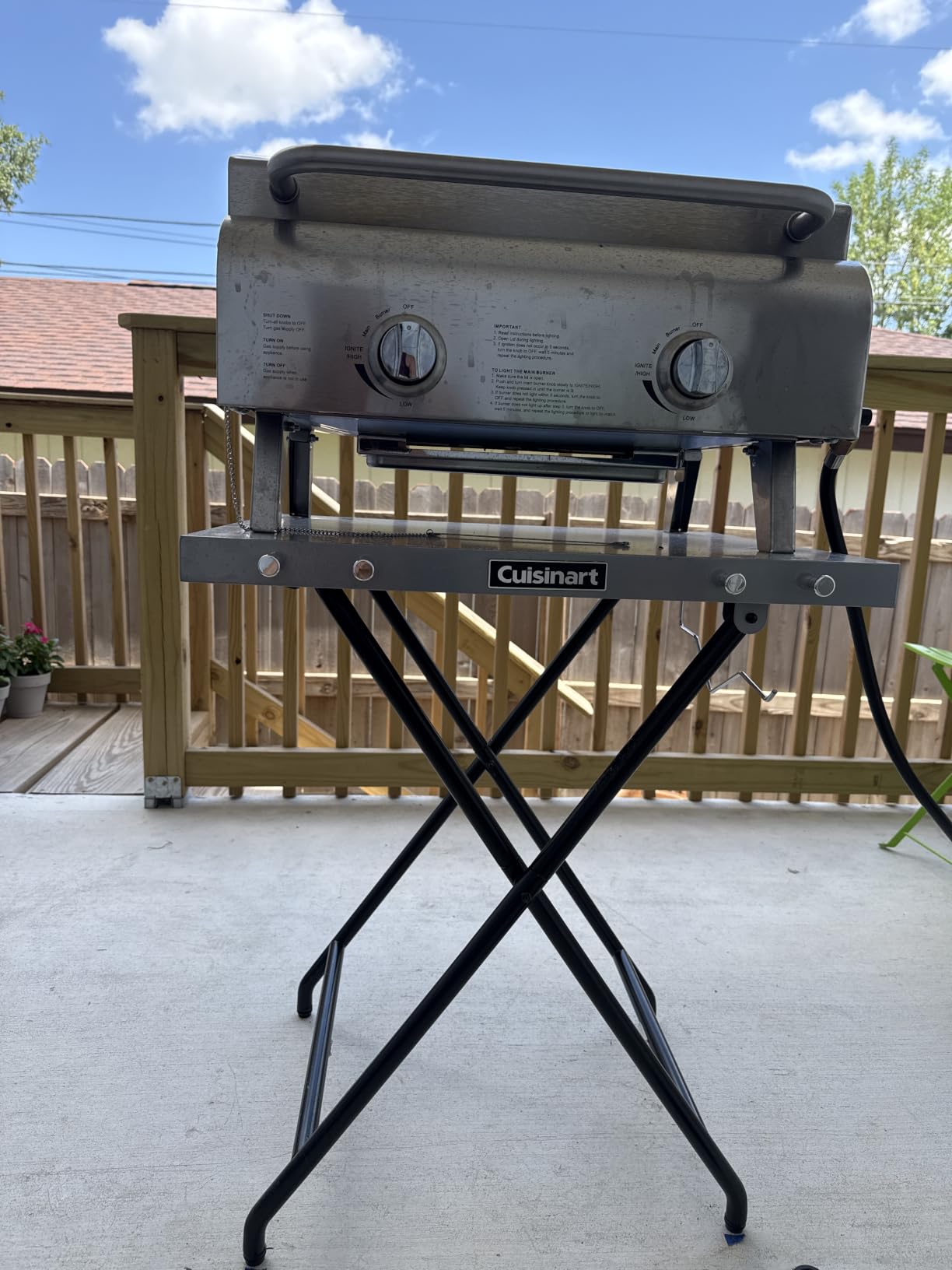 Cuisinart Chef's Style Tabletop Portable Propane Grill, 2-Burner customer photo 1