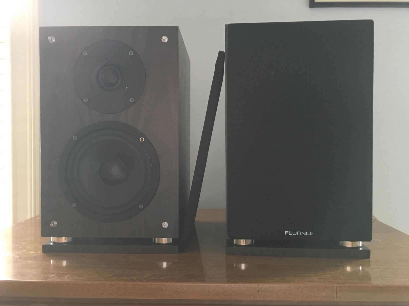Fluance Elite High Definition 2-Way Bookshelf Surround Sound Speakers for 2-Channel Stereo Listening or Home Theater System - Black Ash/Pair (SX6-BK) customer photo 2