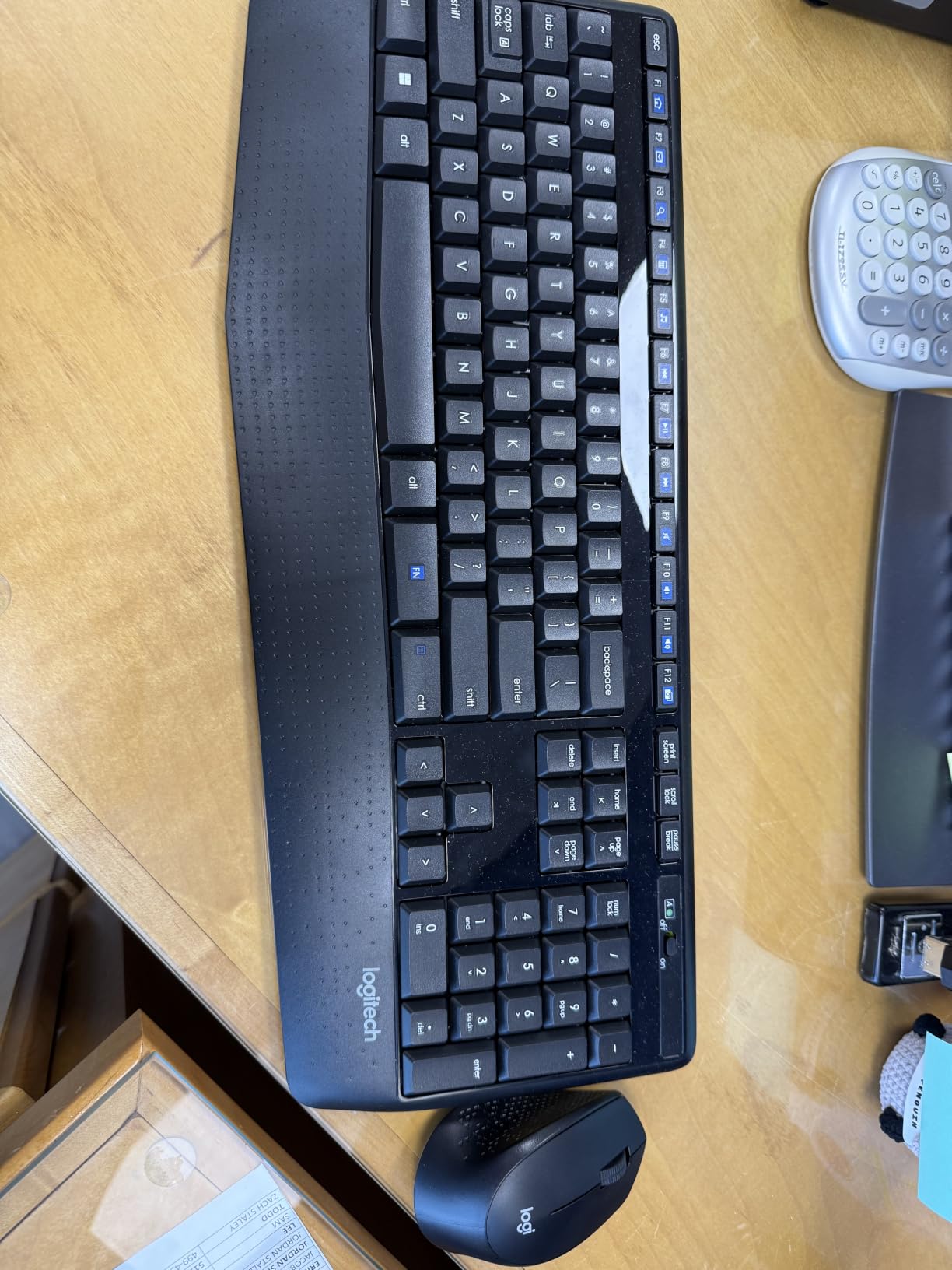 Logitech MK345 Full Size Wireless Keyboard and Mouse Combo - Black | Full size keyboard with integrated palm rest, compact right handed mouse, connect via single included USB-A Nano Receiver customer photo 2